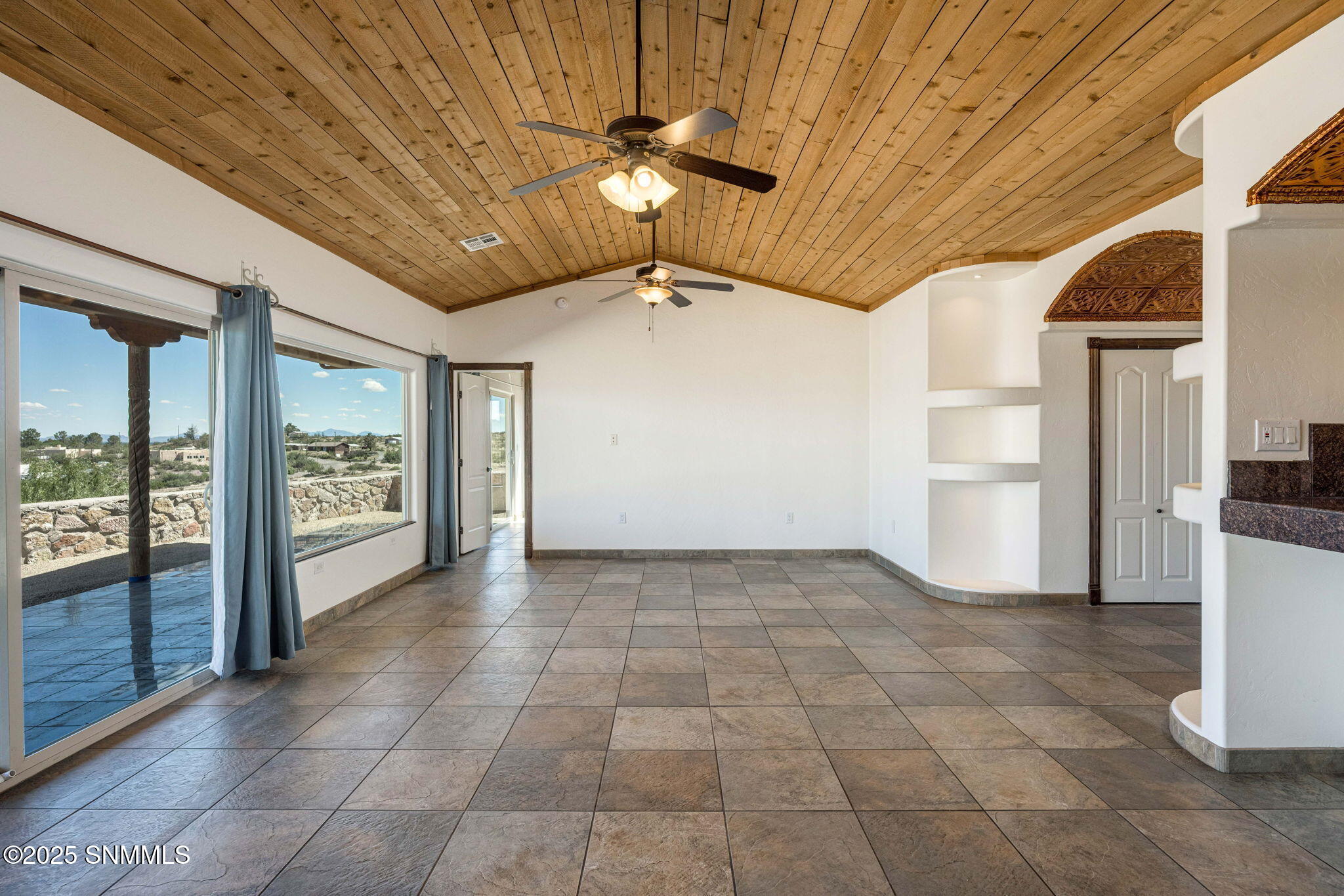 12-web-or-mls-Snappin Homes (RedWolf5585