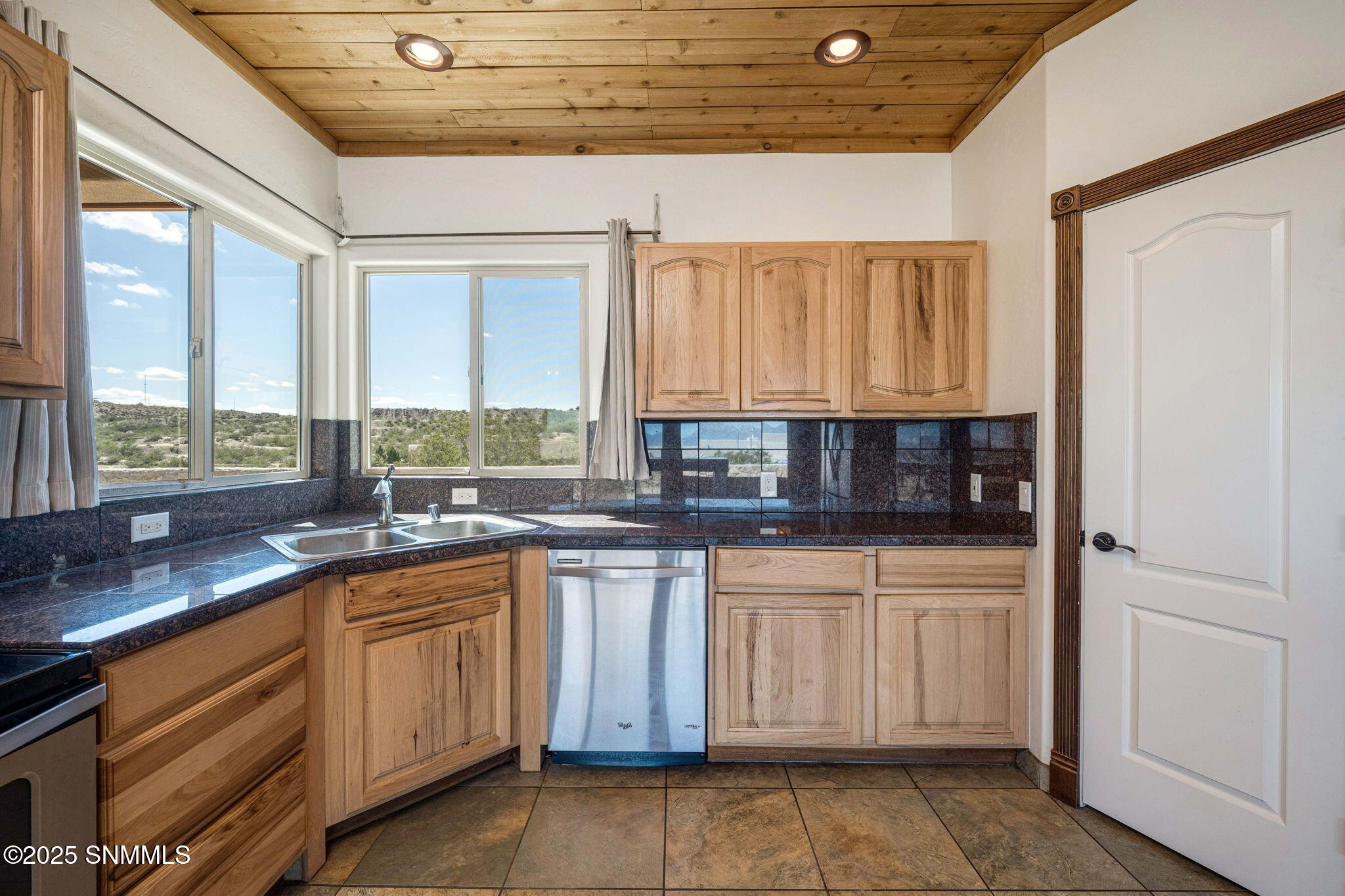 20-web-or-mls-Snappin Homes (RedWolf5585