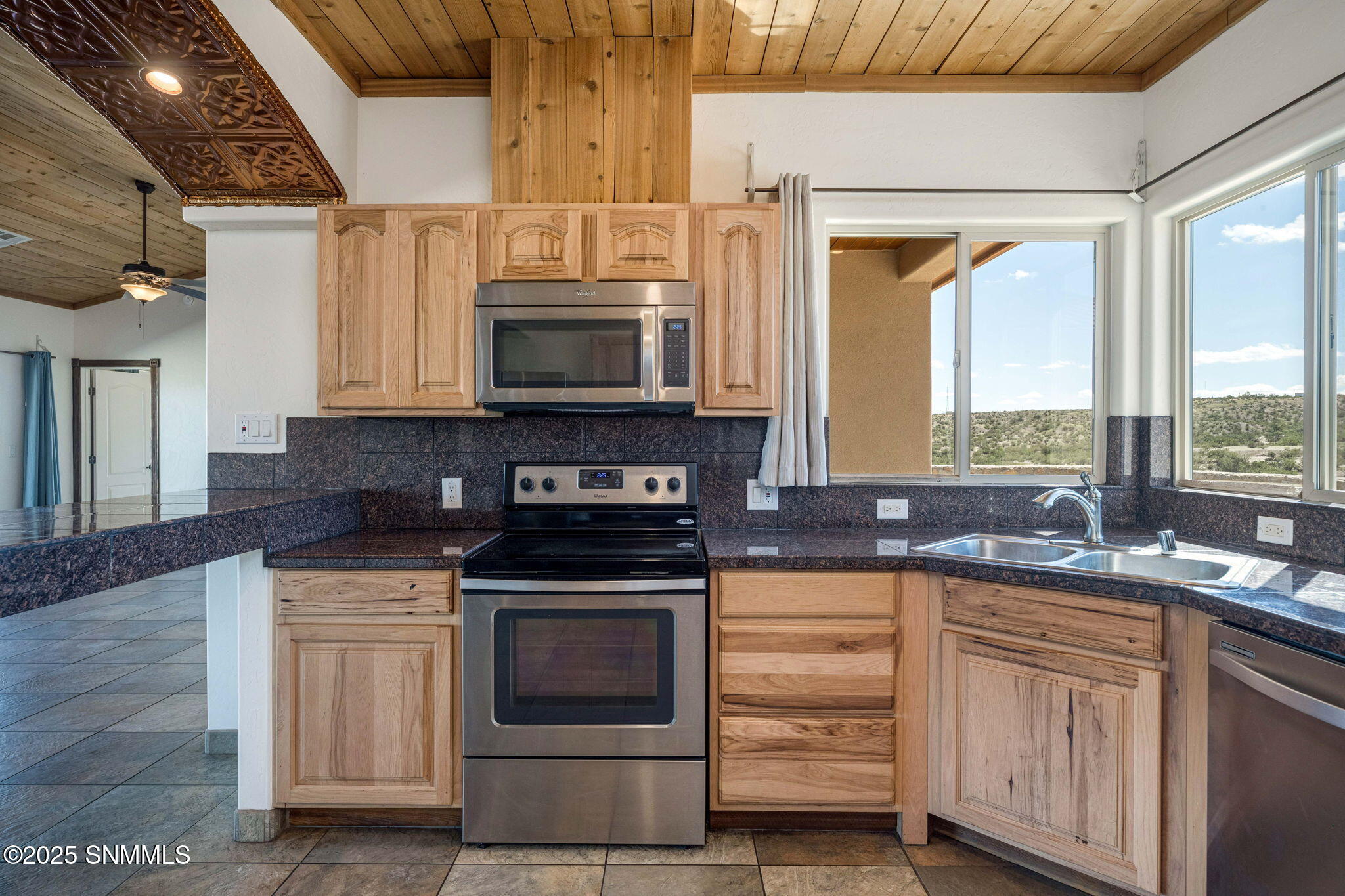 21-web-or-mls-Snappin Homes (RedWolf5585