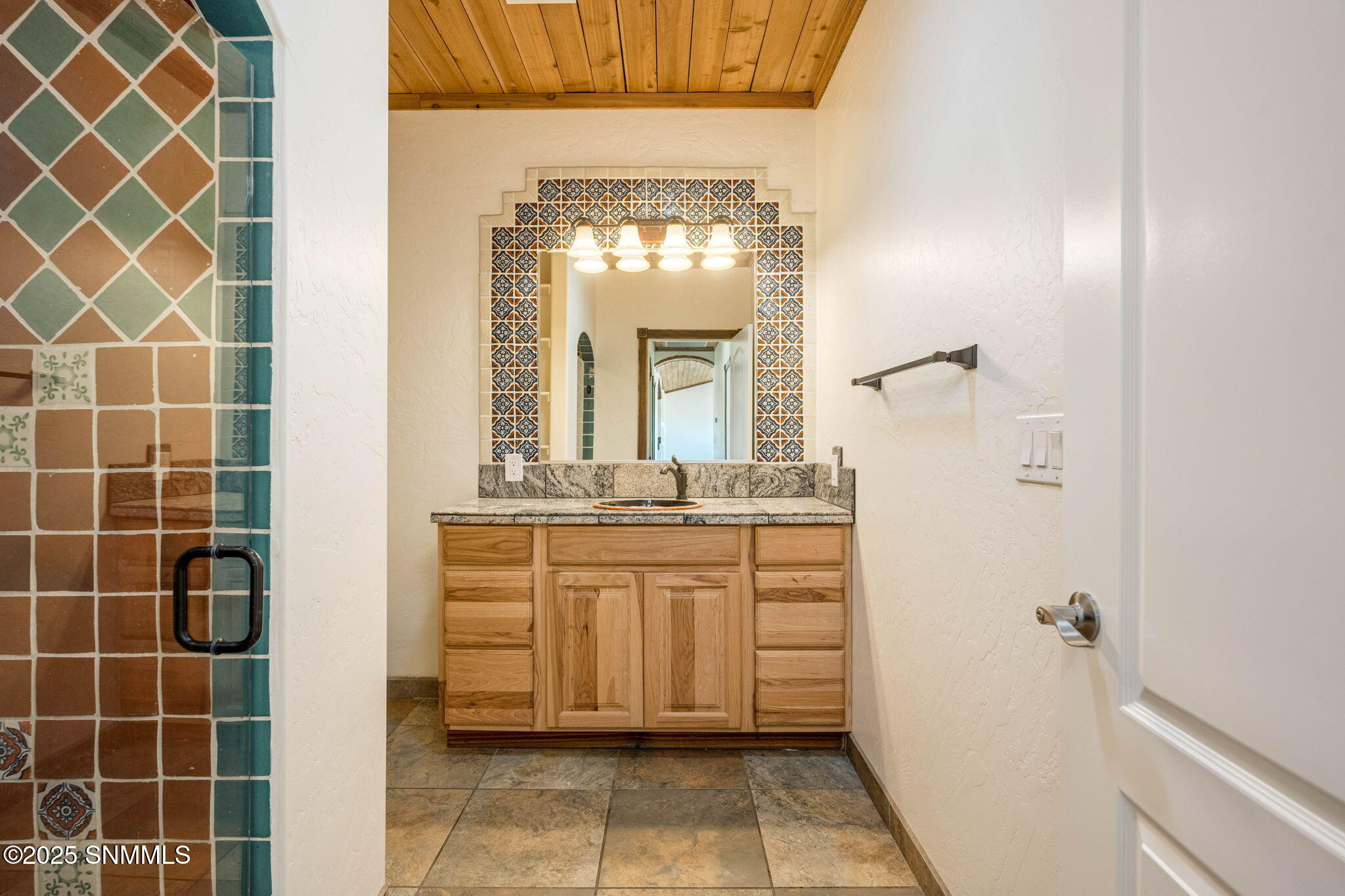 36-web-or-mls-Snappin Homes (RedWolf5585