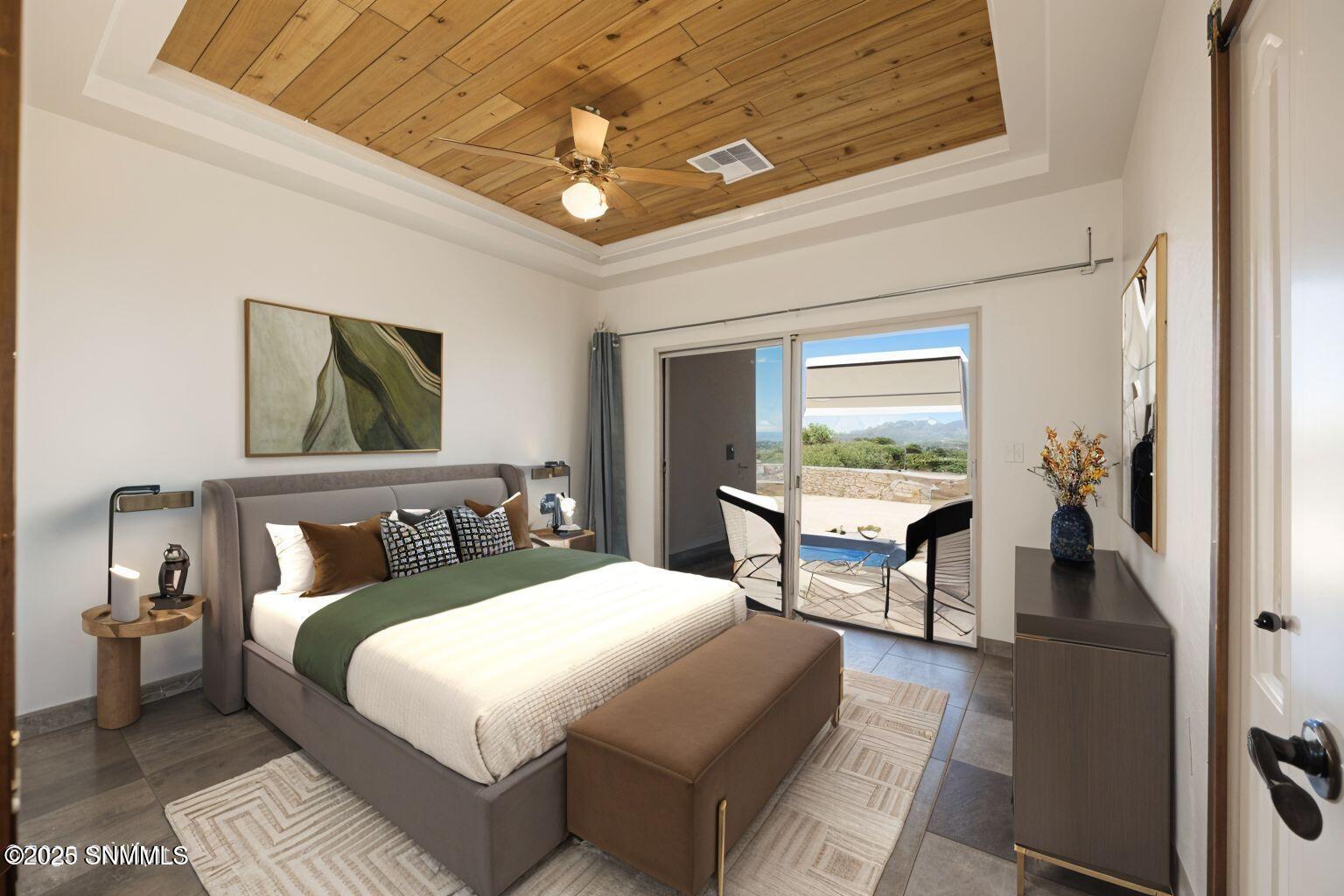 Red Wolf third bedroom staged