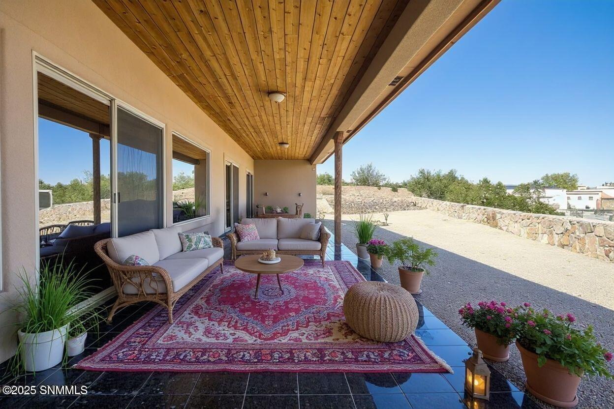 Red Wolf patio staged