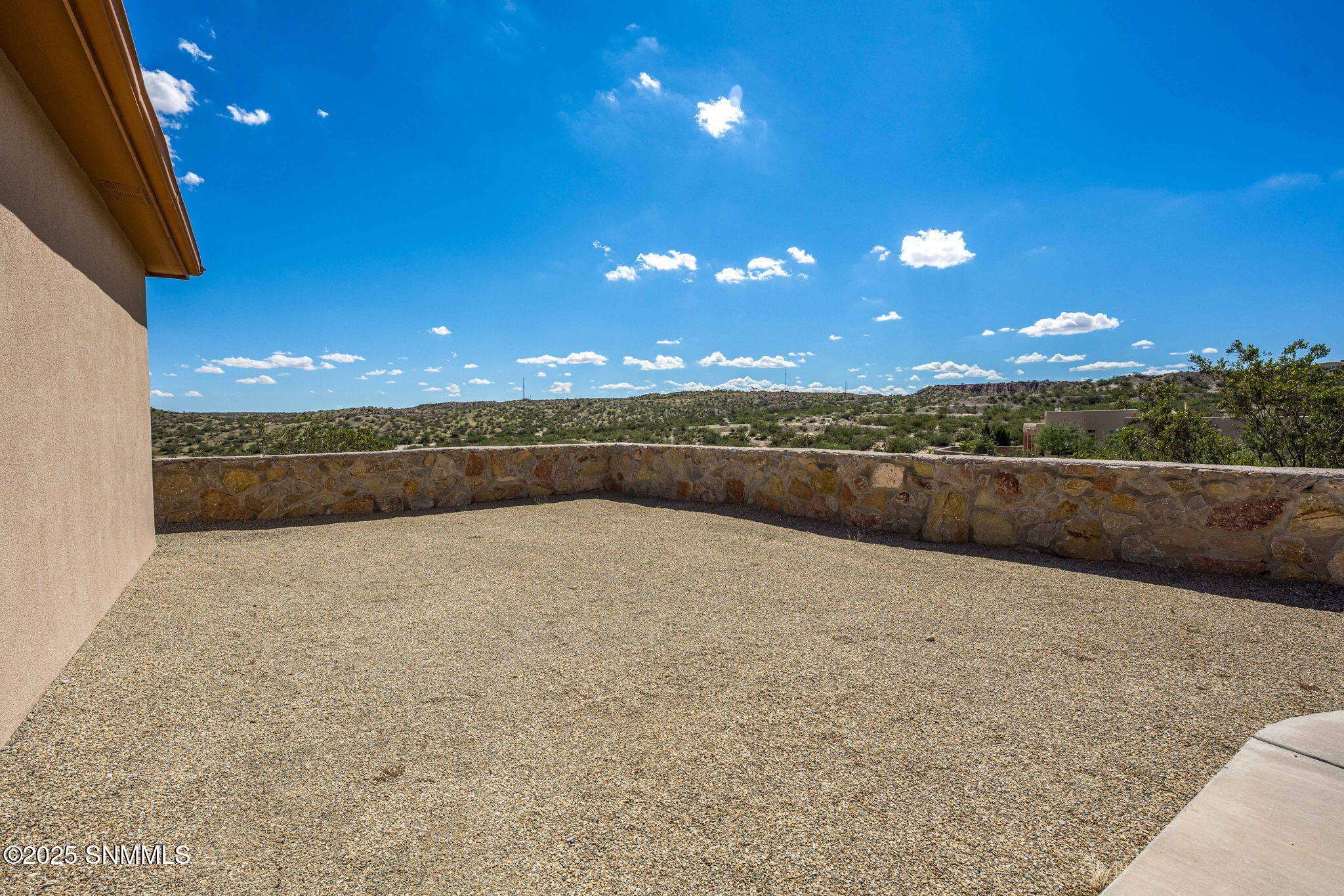 6-web-or-mls-Snappin Homes (RedWolf5585)