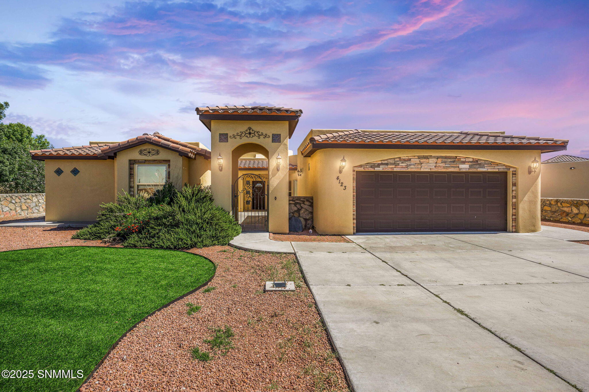 55-web-or-mls-Snappin Homes (BellaSierra