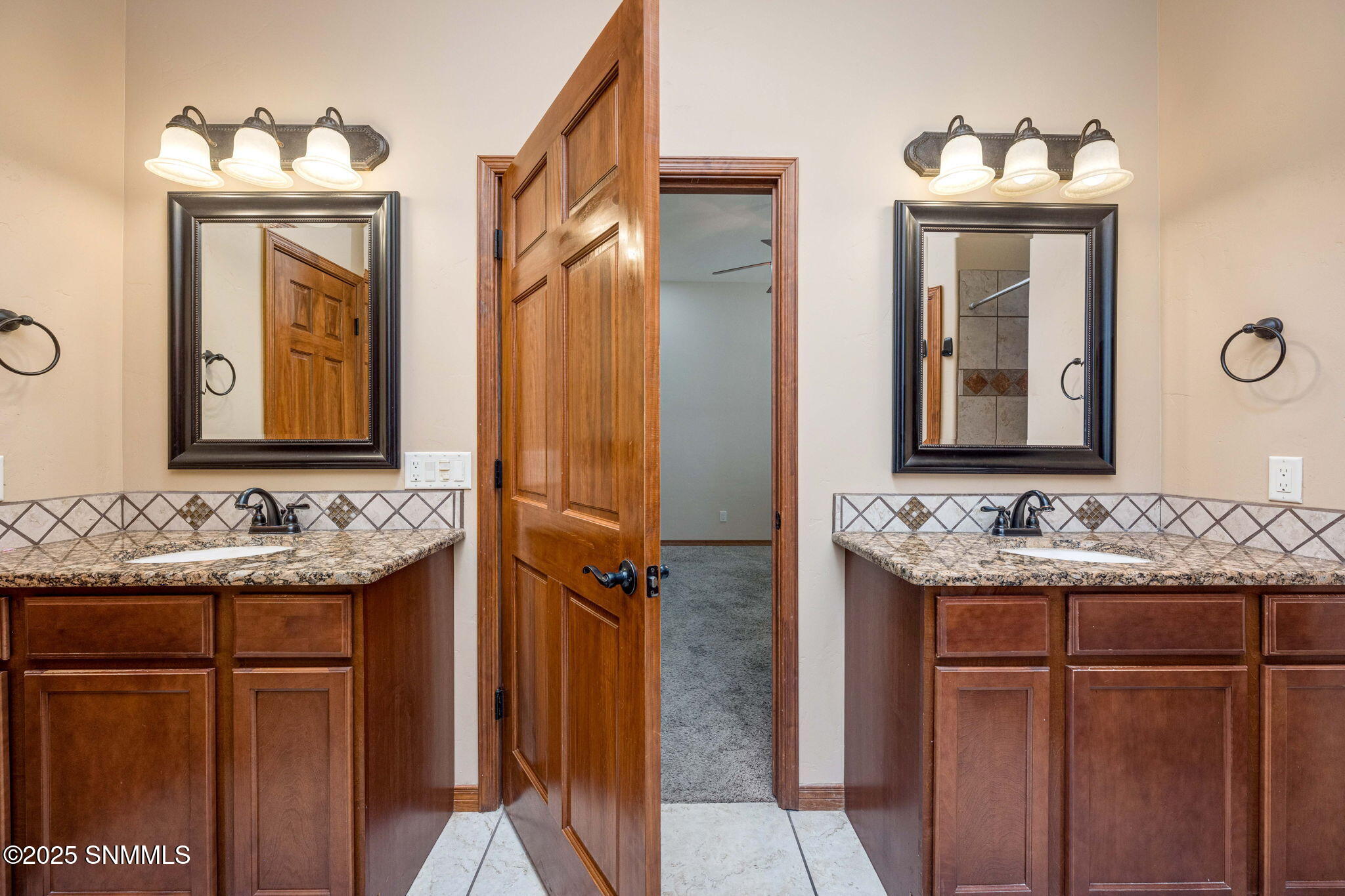 29-web-or-mls-Snappin Homes (BellaSierra