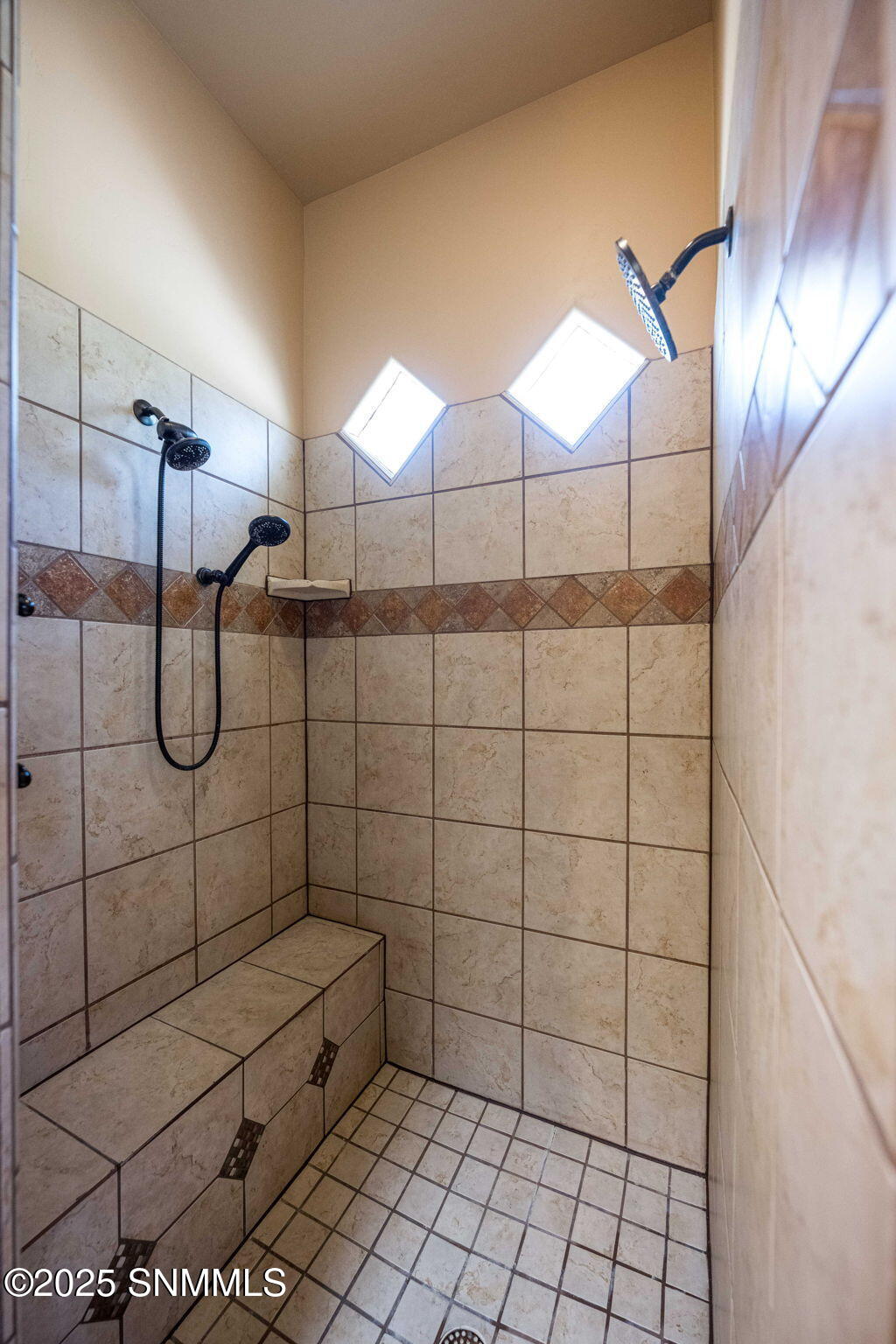 31-web-or-mls-Snappin Homes (BellaSierra