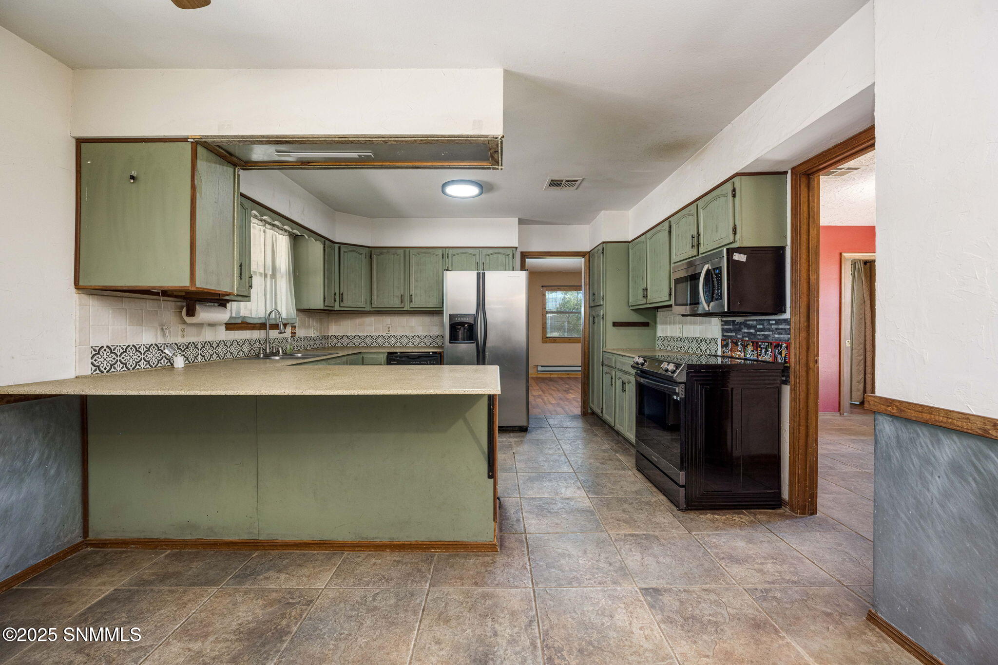 12-web-or-mls-Snappin Homes (WillowCreek