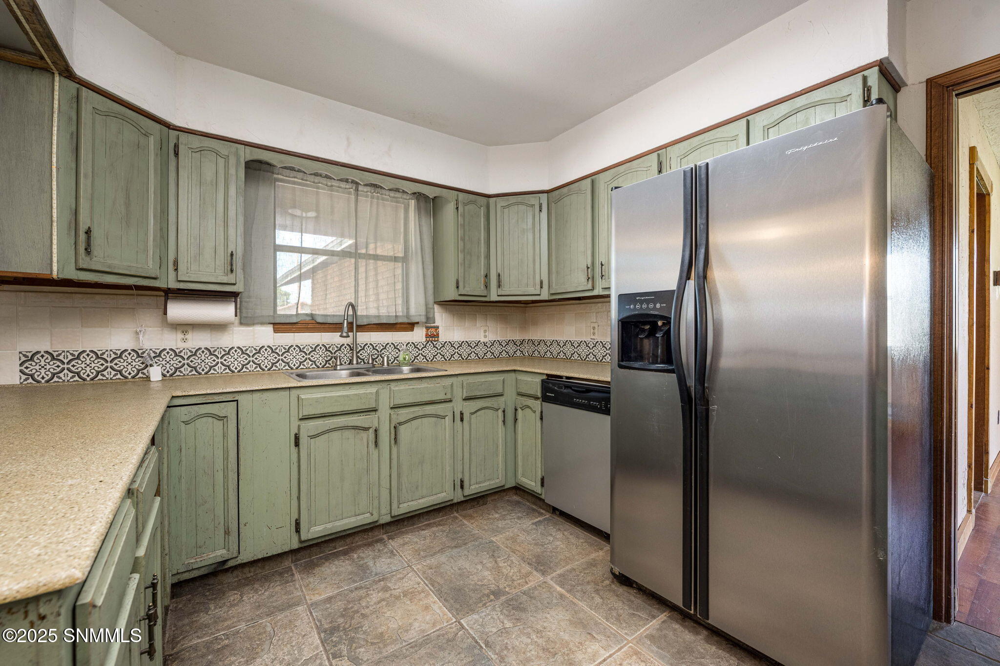 13-web-or-mls-Snappin Homes (WillowCreek