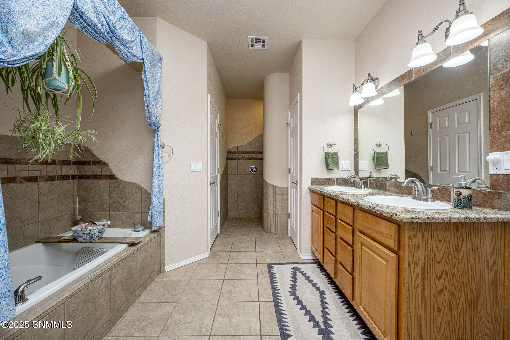 21-web-or-mls-Snappin Homes (MesaCentral