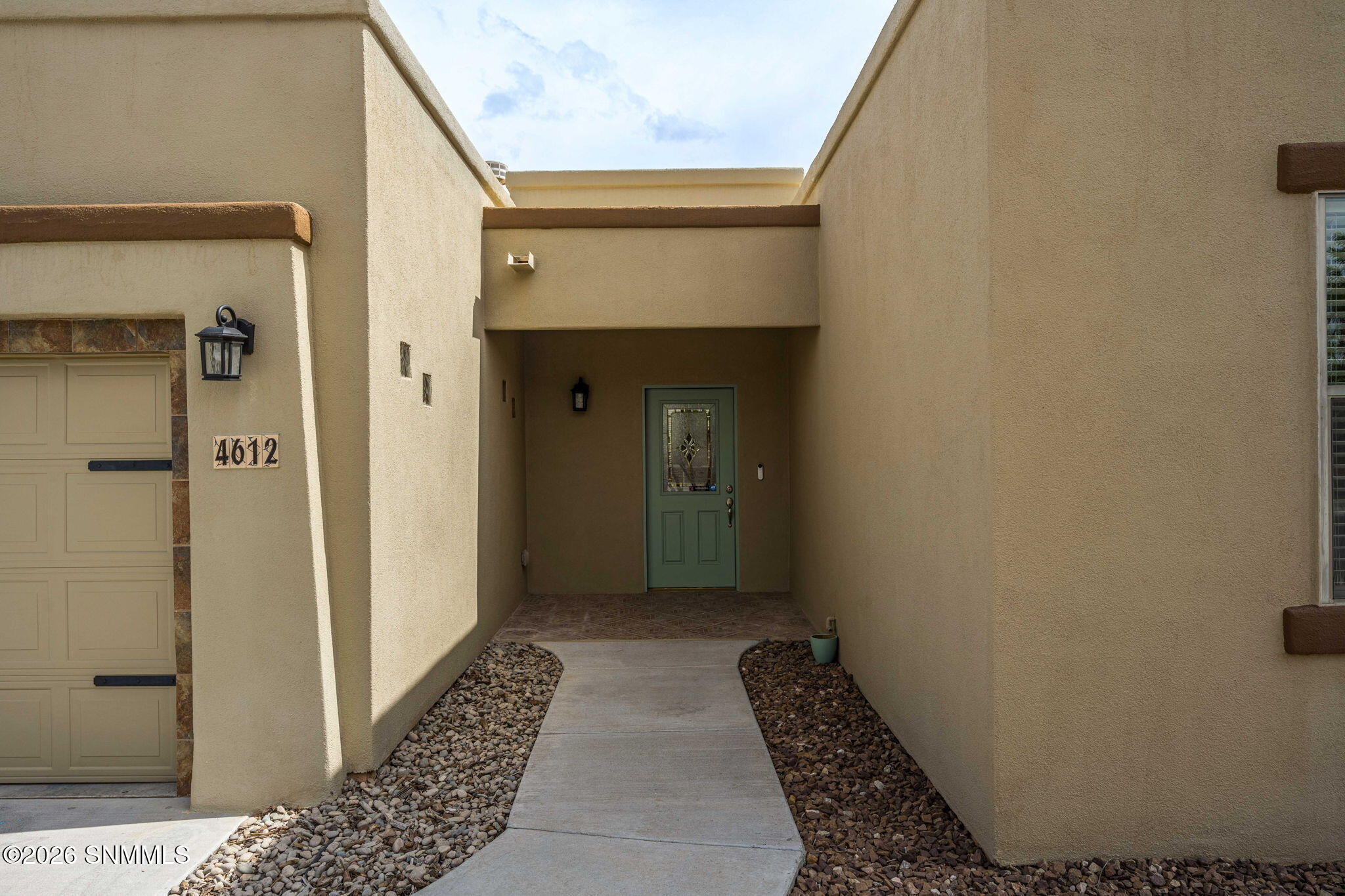 5-web-or-mls-Snappin Homes (MesaCentral4