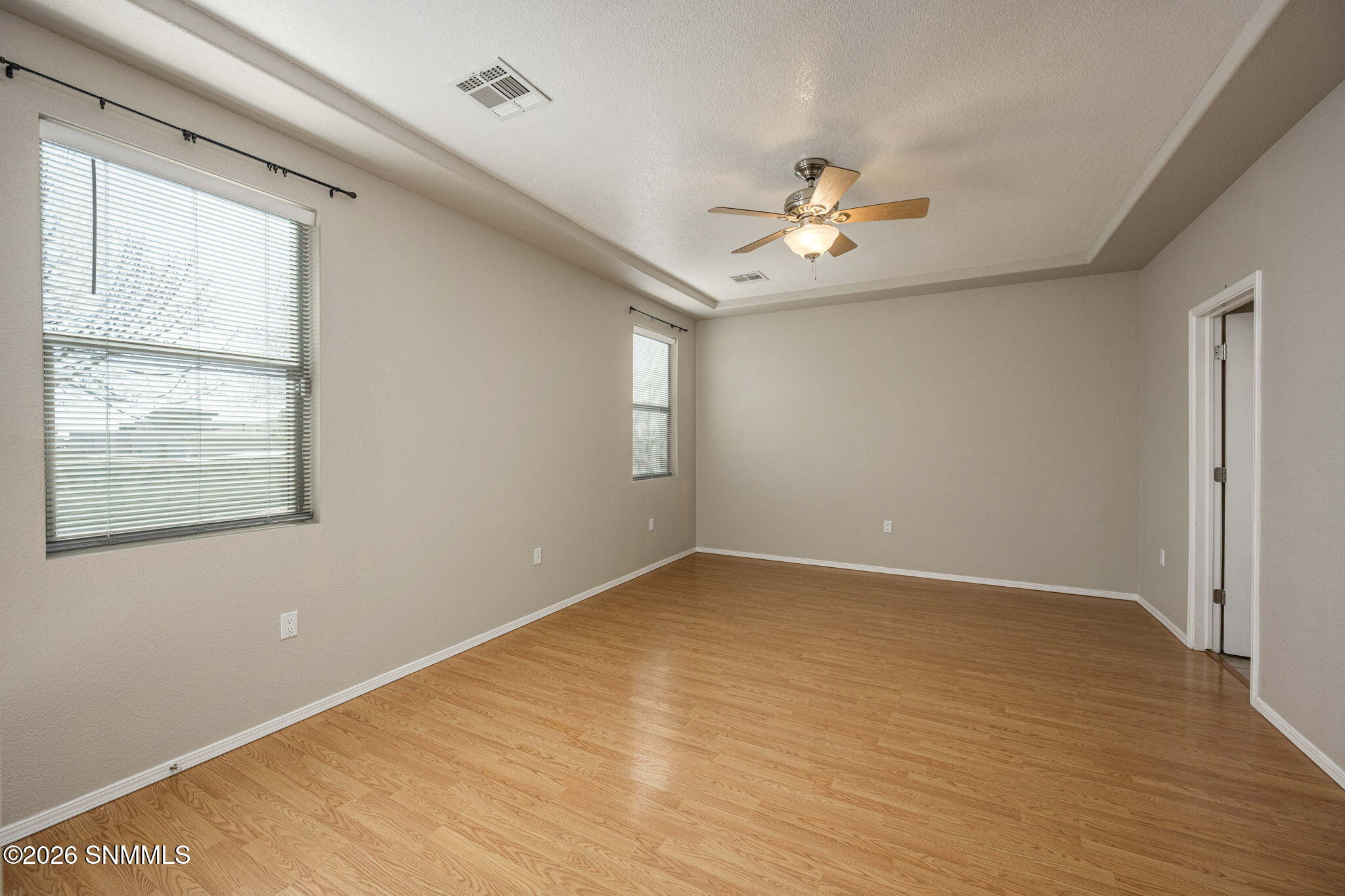 6-web-or-mls-Snappin Homes (MesaCentral4