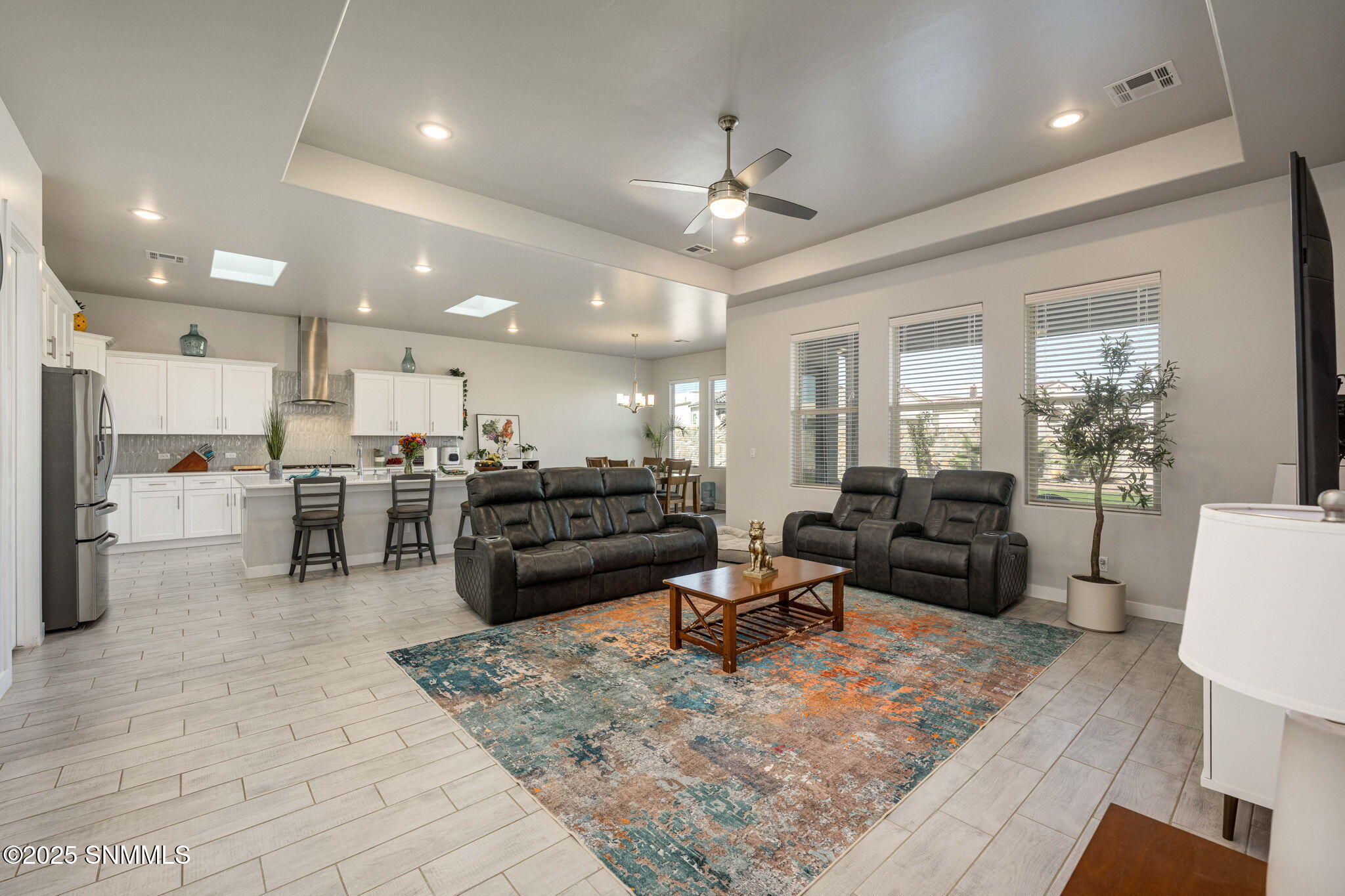 13-web-or-mls-Snappin Homes (EagleVista7