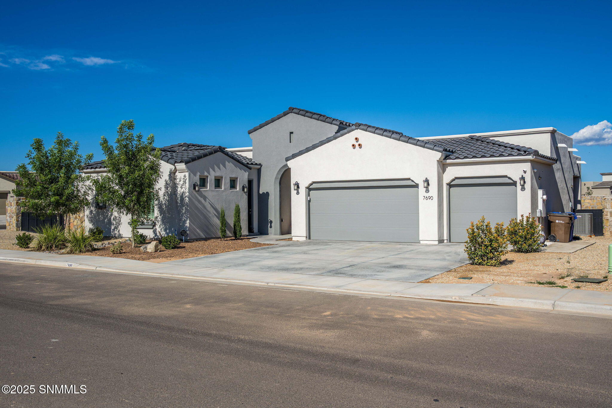 2-web-or-mls-Snappin Homes (EagleVista76