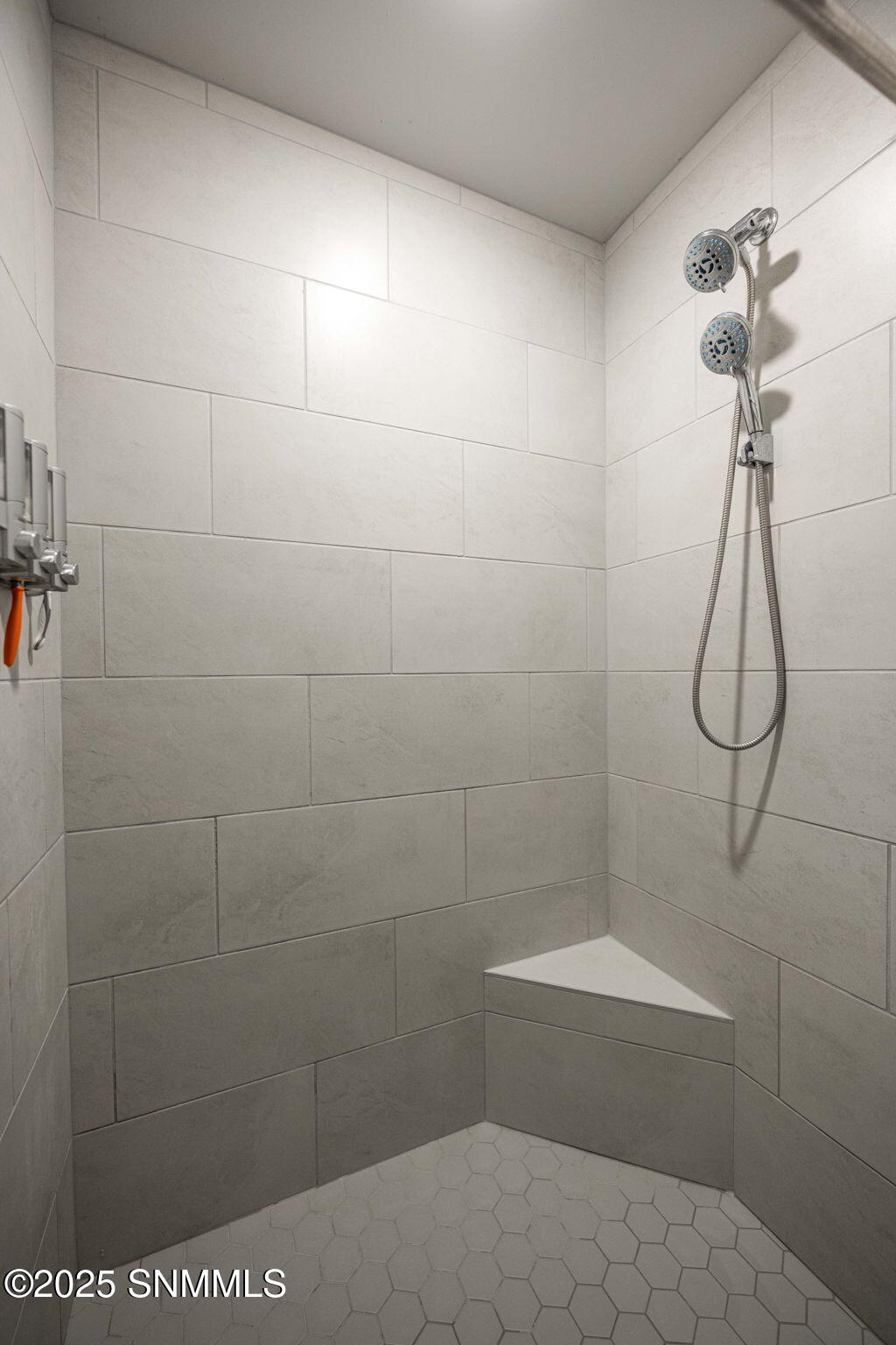 33-web-or-mls-Snappin Homes (EagleVista7