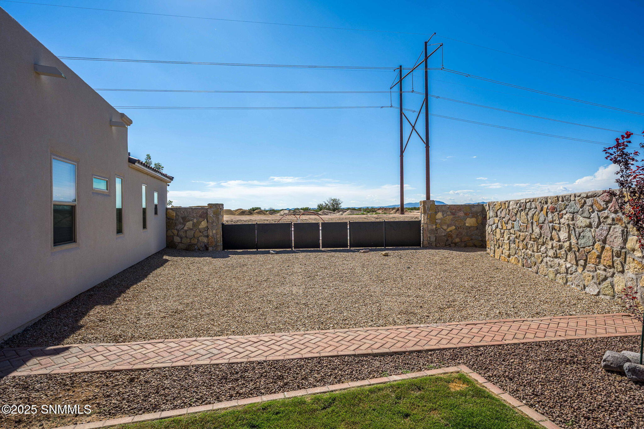 56-web-or-mls-Snappin Homes (EagleVista7