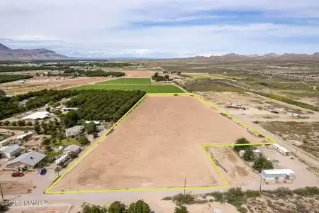 305 Diaz Road, Las Cruces, New Mexico 88007, ,Land,For Sale,Diaz,2503064