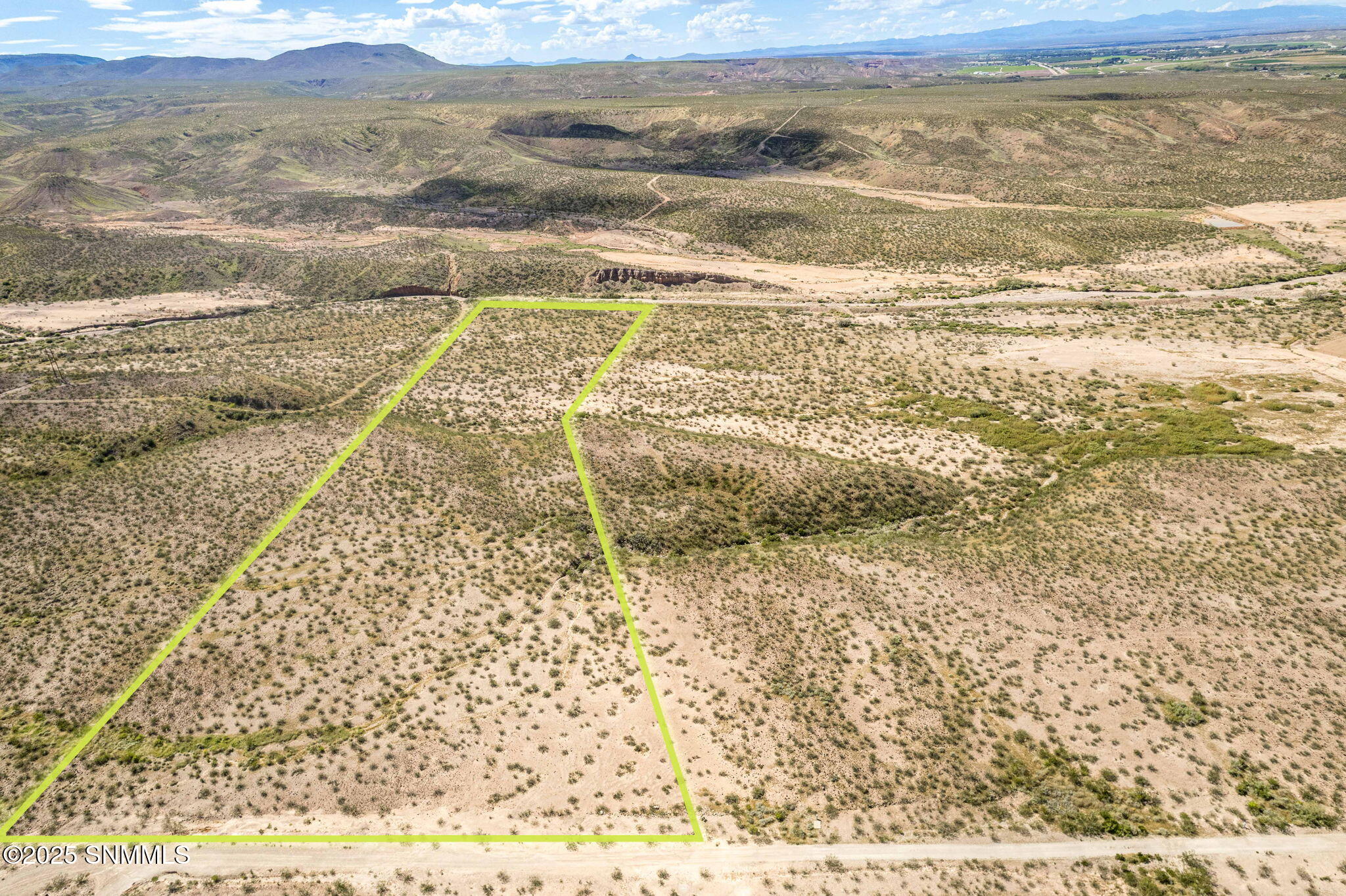 3-web-or-mls-Snappin Homes (TahneeMara_L