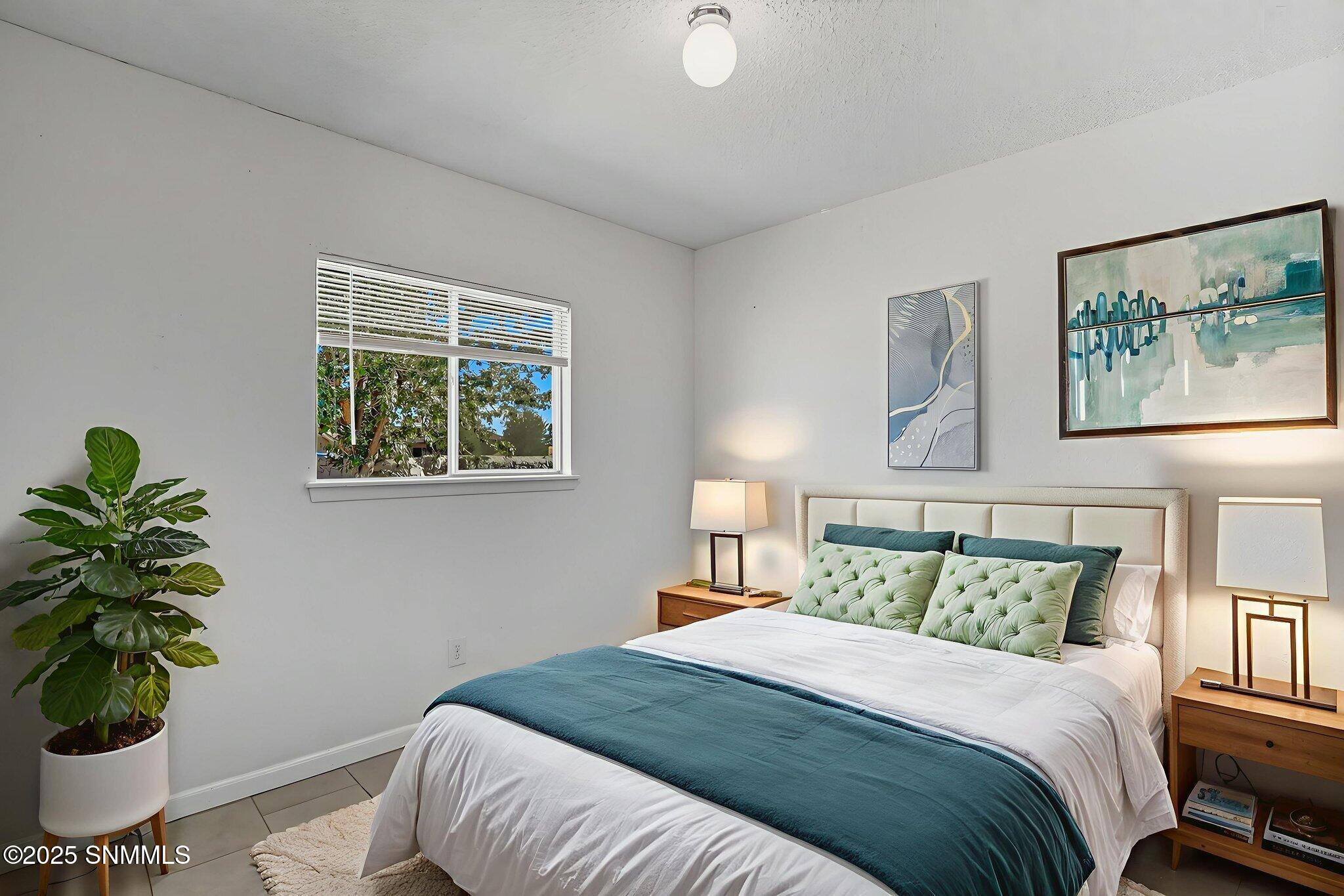 34-web-or-mls-IMG_9774 virtually staged