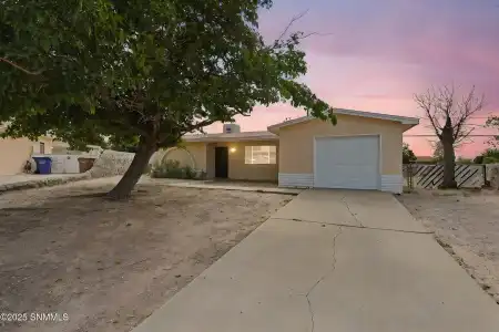 1974 Mahogany Drive, Las Cruces, New Mexico 88001, 4 Bedrooms Bedrooms, ,2 BathroomsBathrooms,Residential,For Sale,Mahogany,2503067