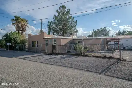 204 Chopes Street, La Mesa, New Mexico 88044, 3 Bedrooms Bedrooms, ,1.5 BathroomsBathrooms,Residential,For Sale,Chopes,2503077