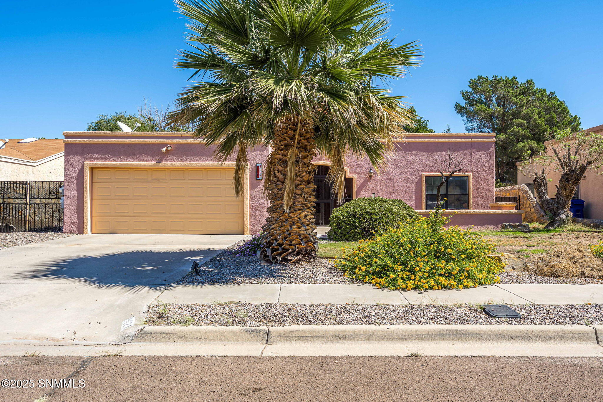 2-web-or-mls-Snappin Homes (MoonShadow50