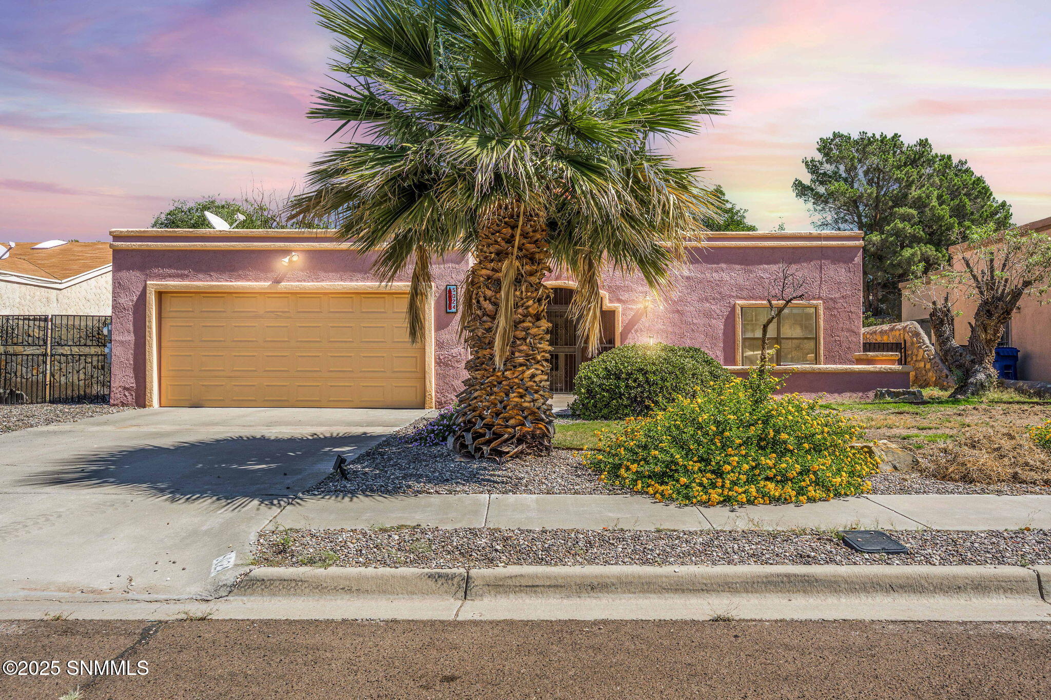 34-web-or-mls-Snappin Homes (MoonShadow5