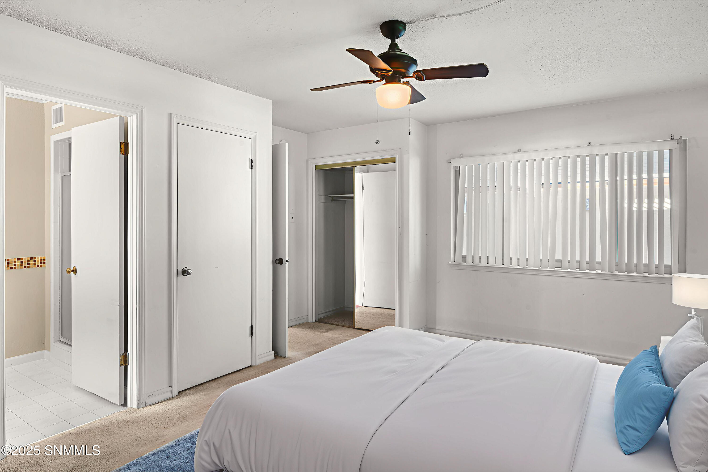 136-Feathermoon-MLS-Camera-Guy-35