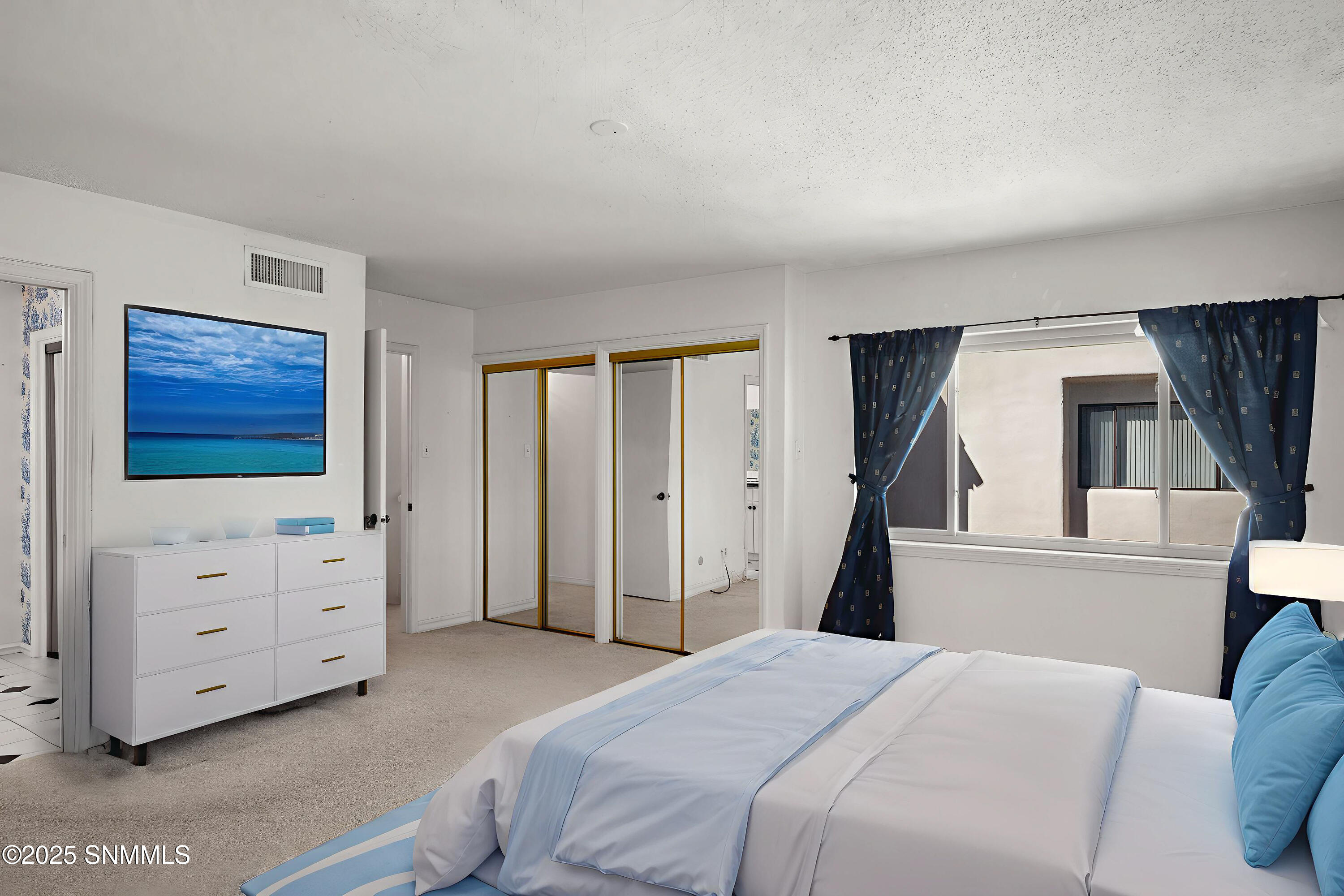 136-Feathermoon-MLS-Camera-Guy-40