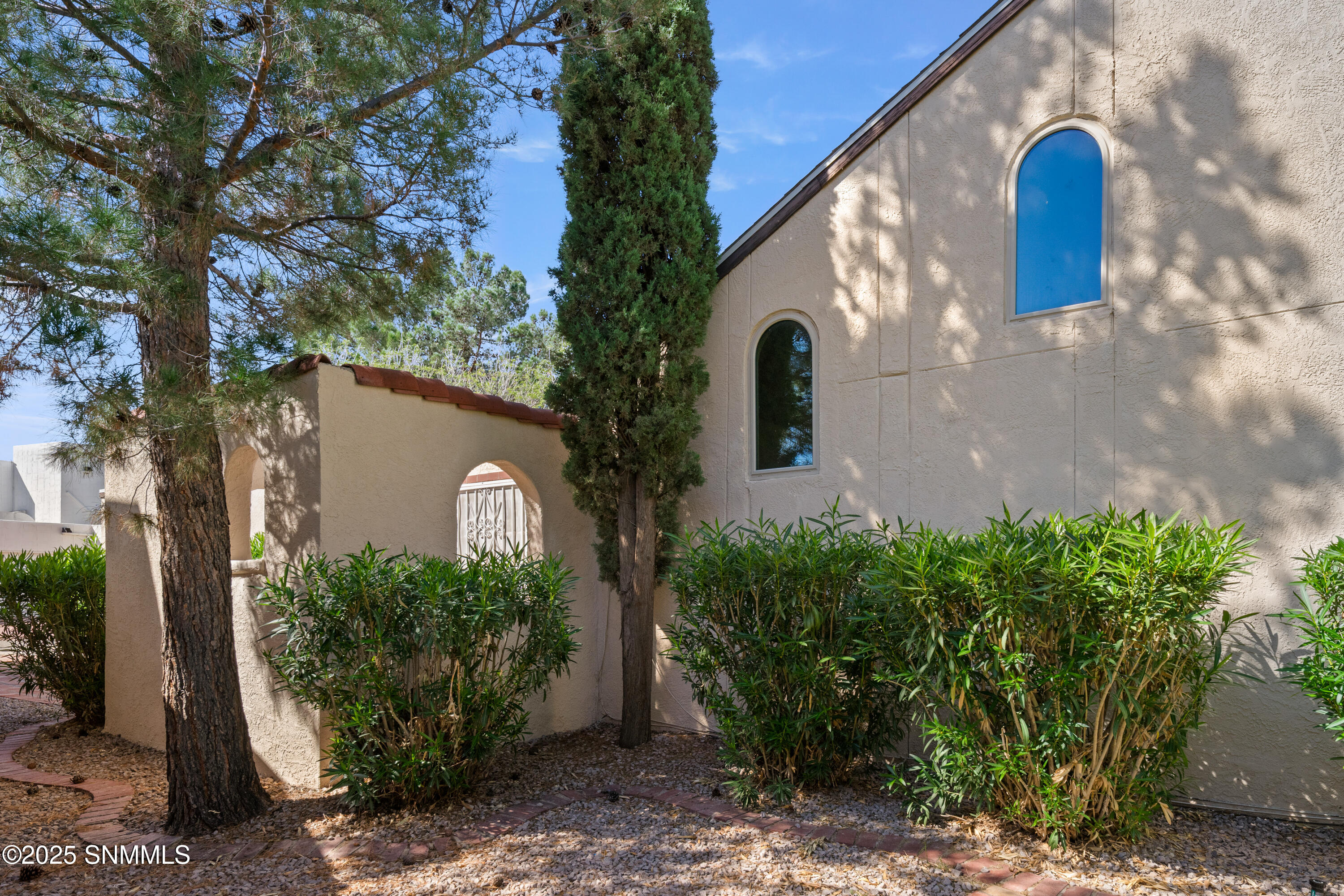 136-Feathermoon-MLS-Camera-Guy-10