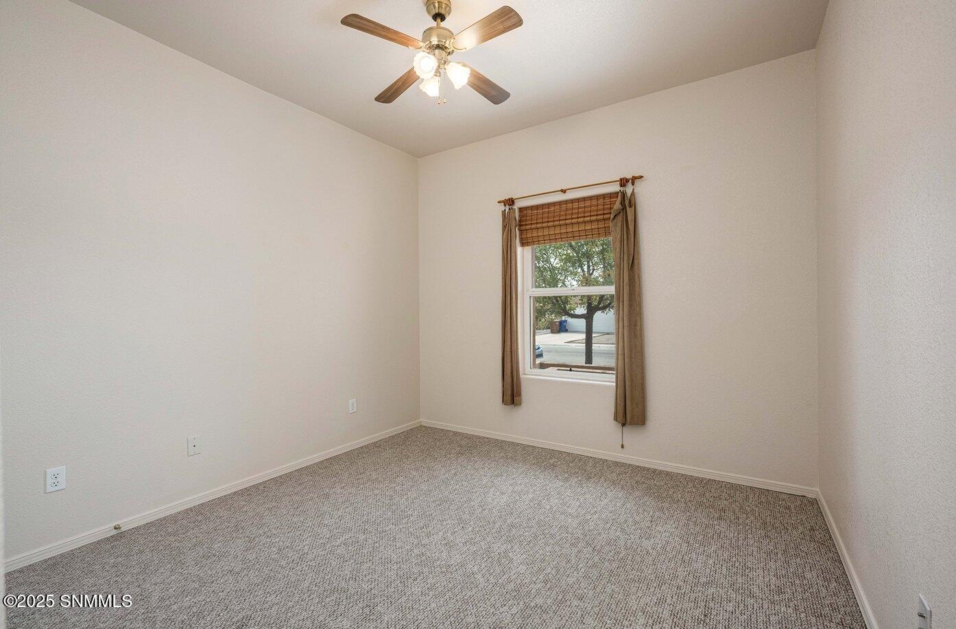 24 - Bedroom 3 - 2541 Cats Eye-25