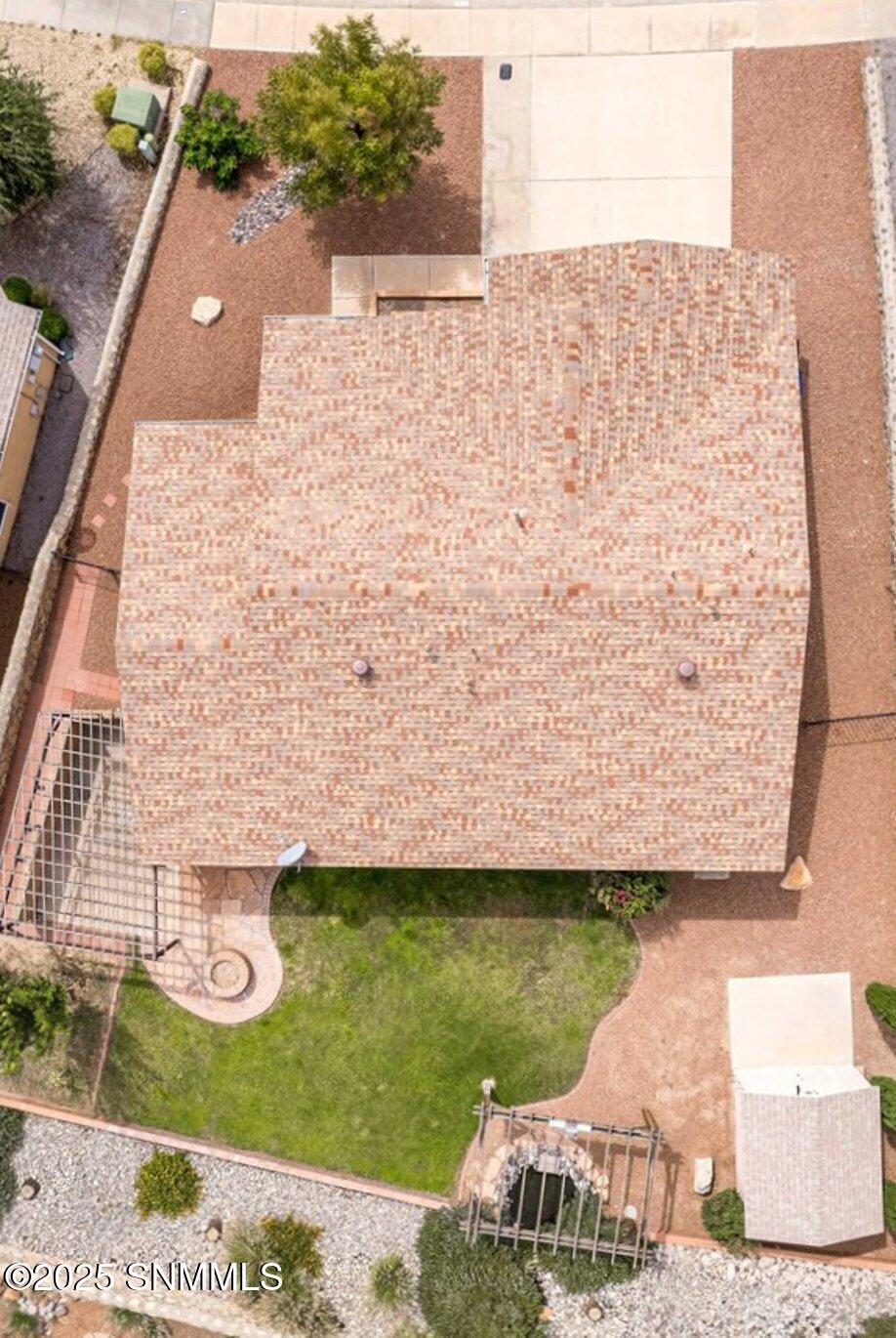 39 - Aerial Overhead - 2541 Cats Eye-48