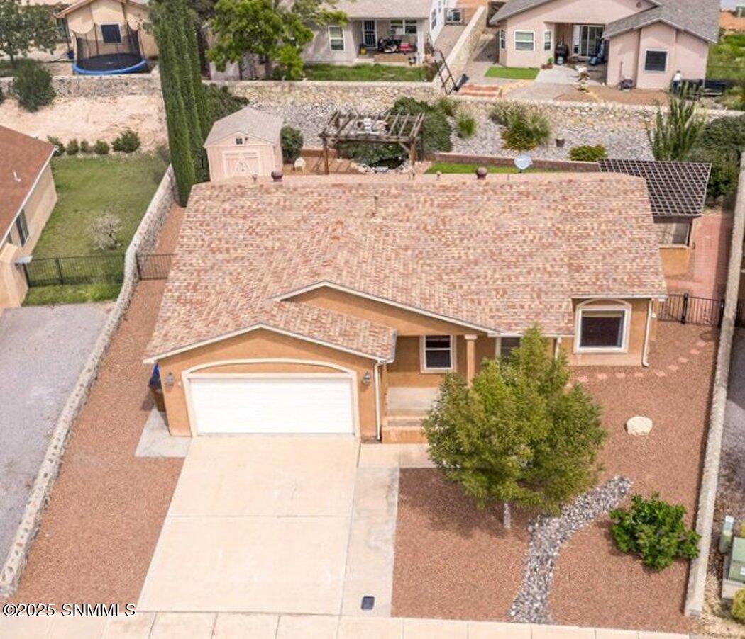 40 - Aerial Front - 2541 Cats Eye-46