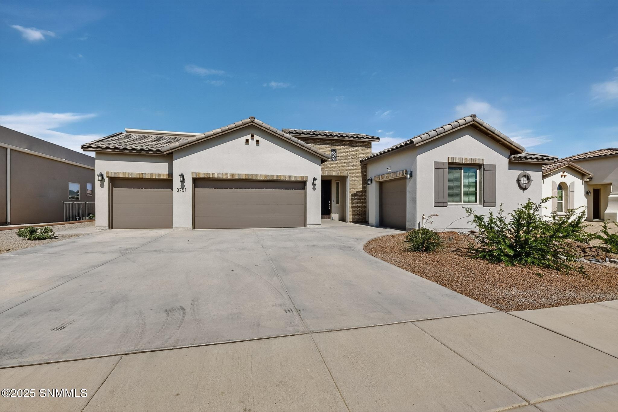 2-3D-Casas-3751-Santa-Julia-Rd-10102025_