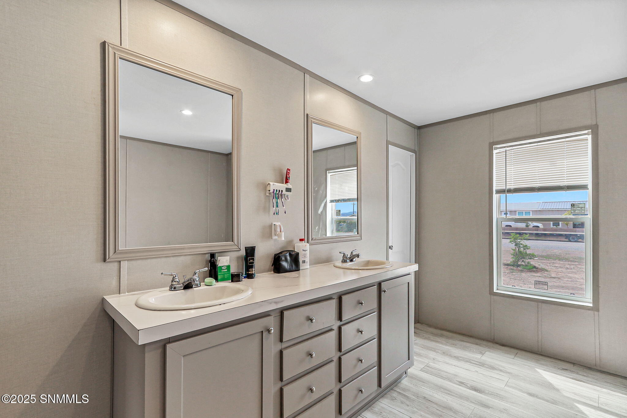 24-web-or-mls-IMG_6560