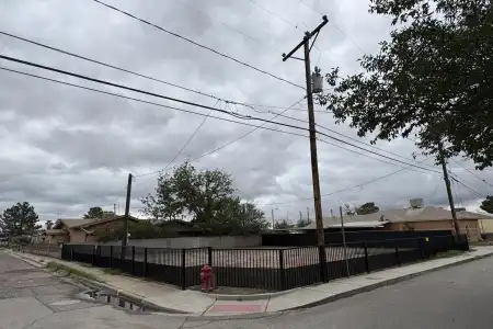 640 E Picacho Avenue, Las Cruces, New Mexico 88001, ,Land,For Sale,E Picacho,2503233