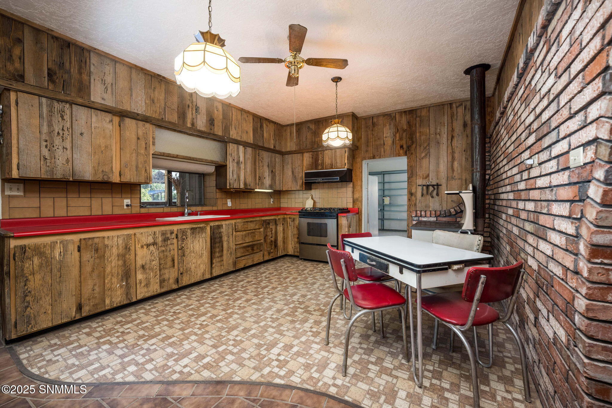 27-web-or-mls-Plaza de Monticello 6-27