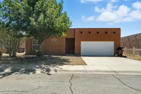 5524 Patagonia Drive, Las Cruces, New Mexico 88011, 3 Bedrooms Bedrooms, ,2 BathroomsBathrooms,Residential,For Sale,Patagonia,2503245