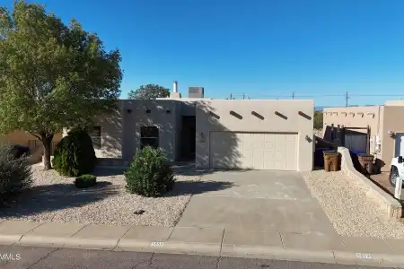 5859 Habanero Drive, Las Cruces, New Mexico 88012, 3 Bedrooms Bedrooms, ,2 BathroomsBathrooms,Residential,For Sale,Habanero,2503262