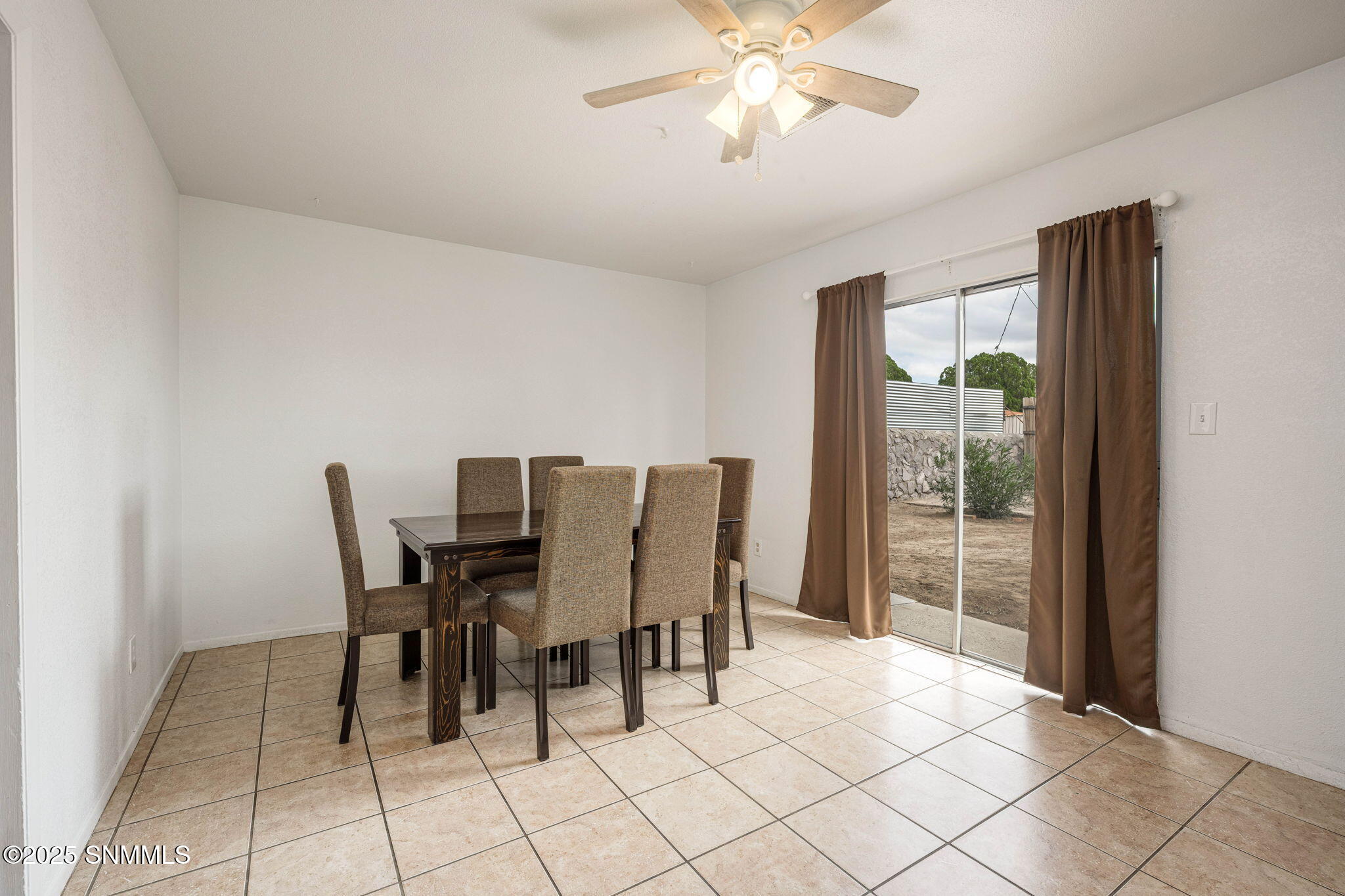 13-web-or-mls-Snappin Homes (Poplar1974)