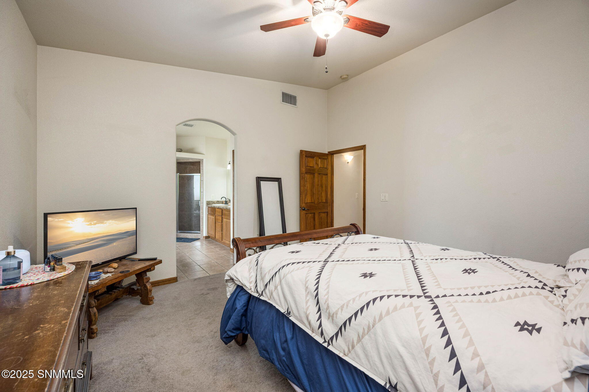 16_Arrowhead_Mojave_PattyOlson_PrimaryBe