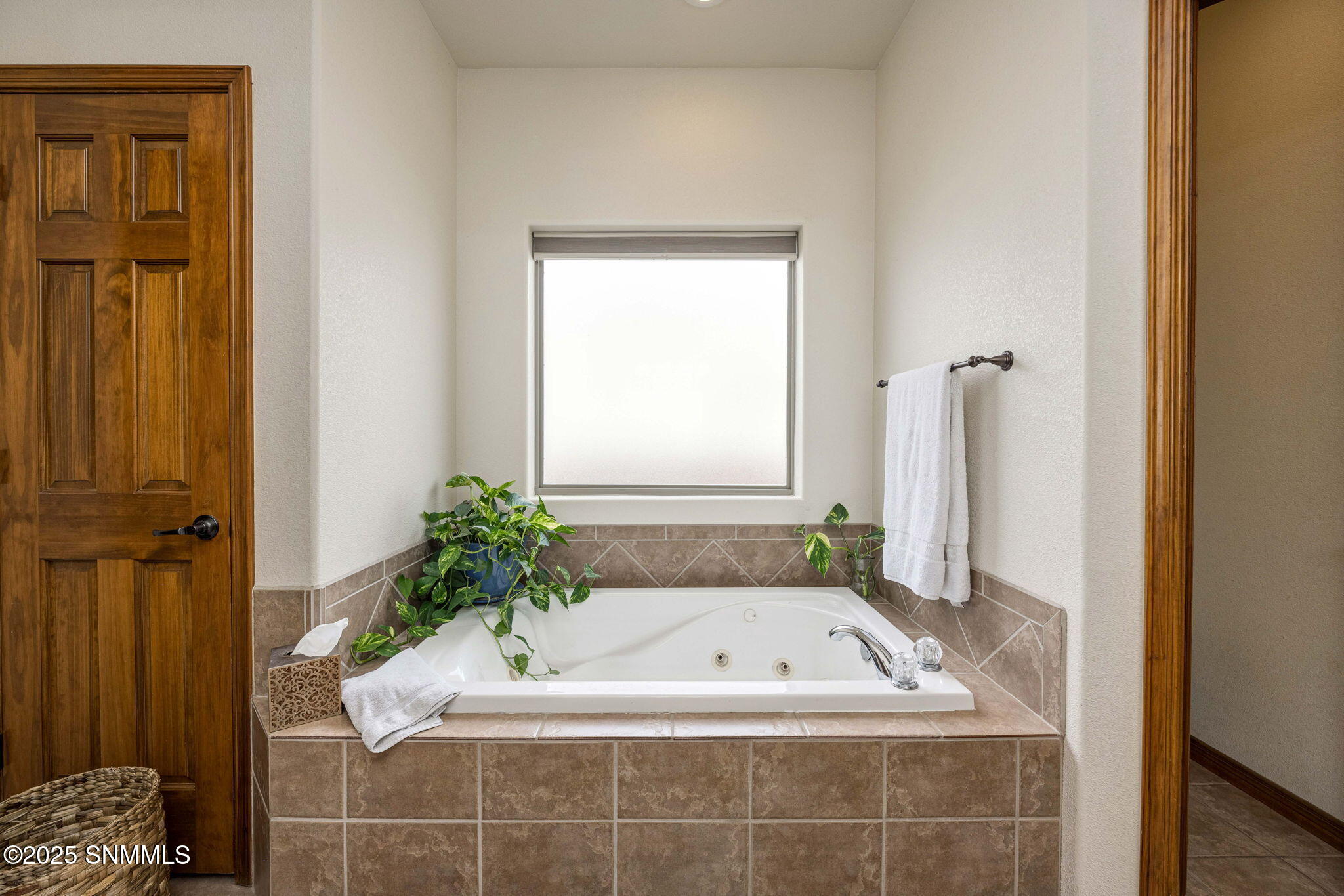 19_Arrowhead_Mojave_PattyOlson_Bathtub