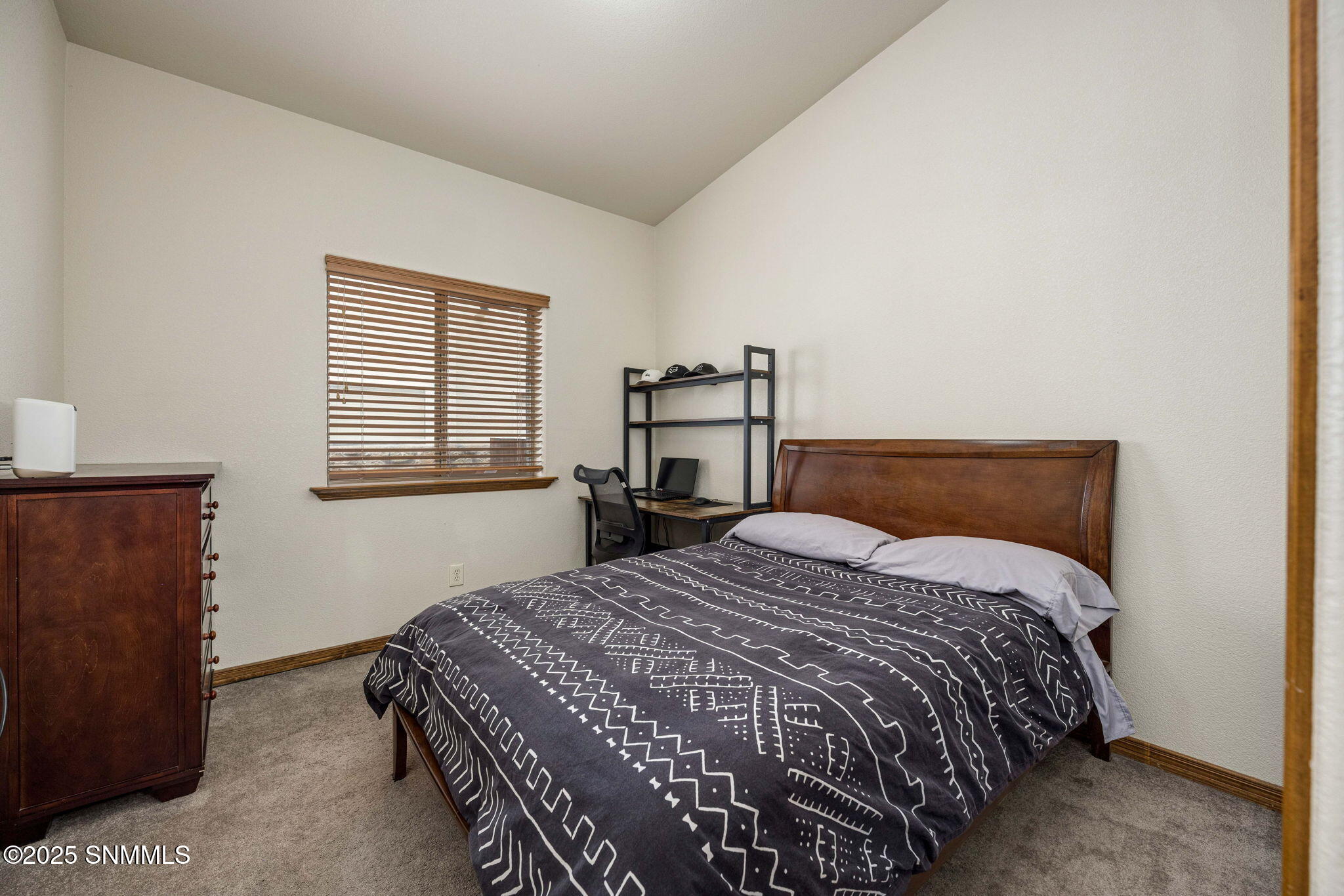 26_Arrowhead_Mojave_PattyOlson_Bedroom3