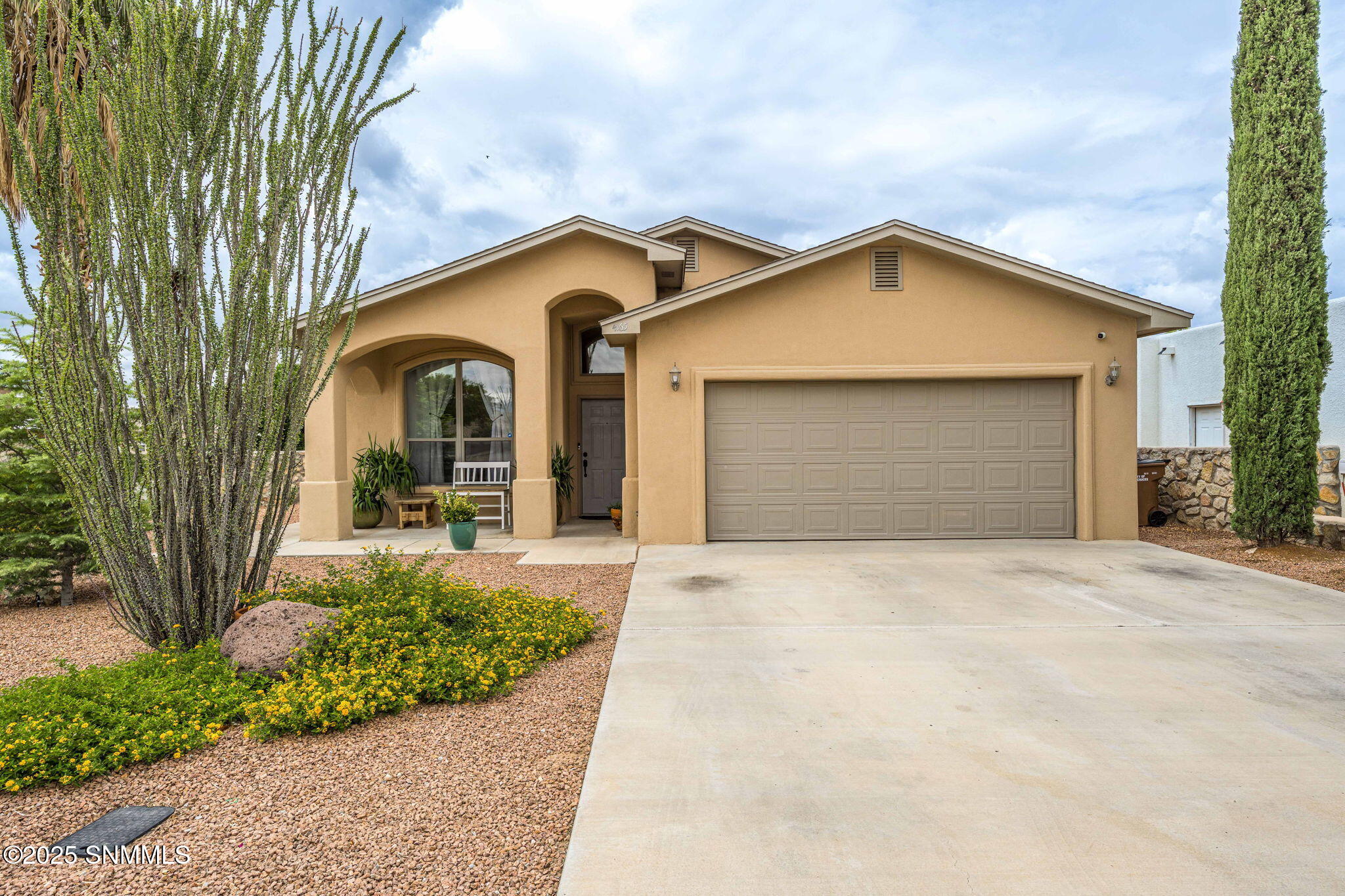 3_Arrowhead_Mojave_PattyOlson_Front2