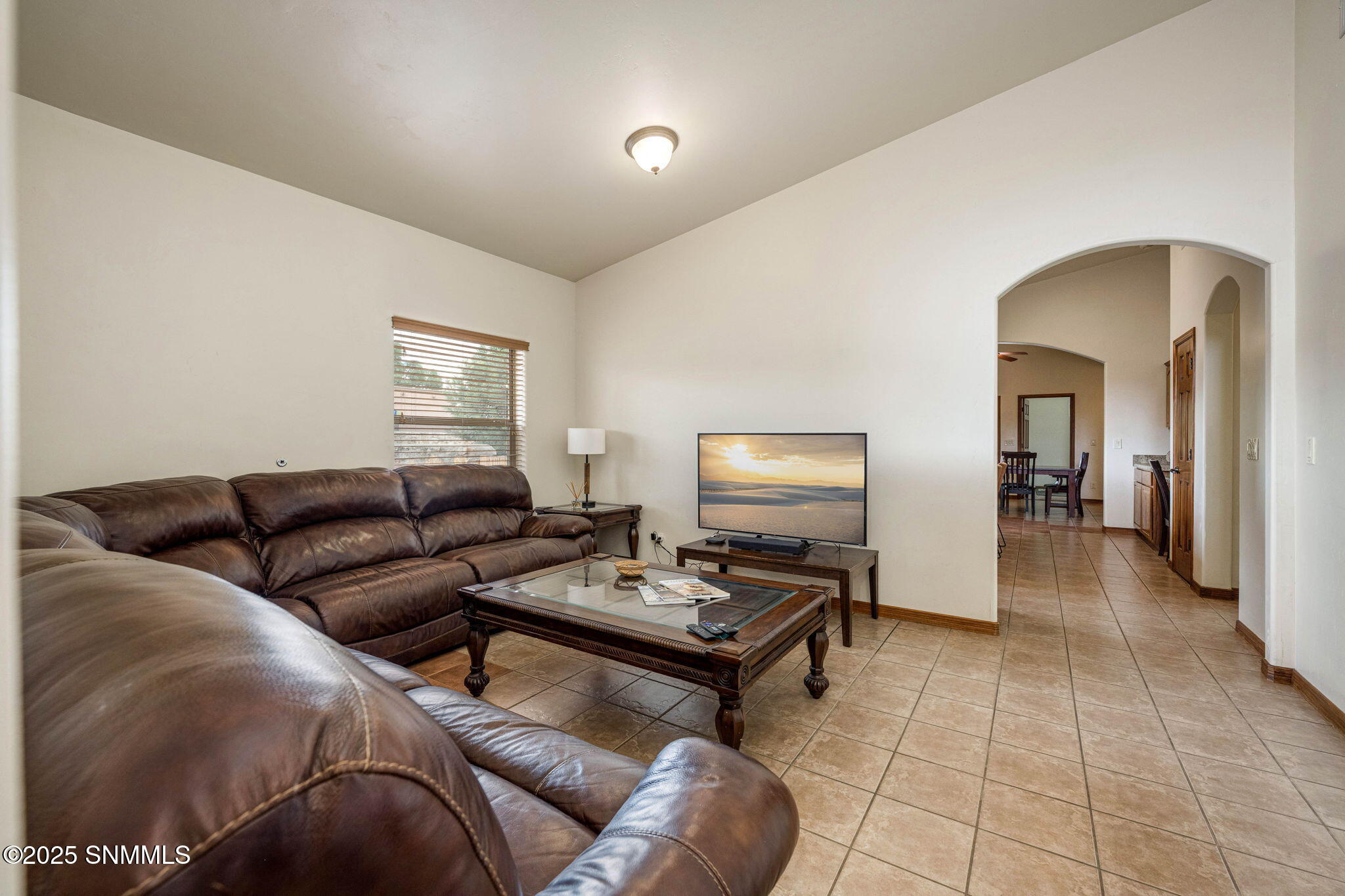 5_Arrowhead_Mojave_PattyOlson_LivingRoom