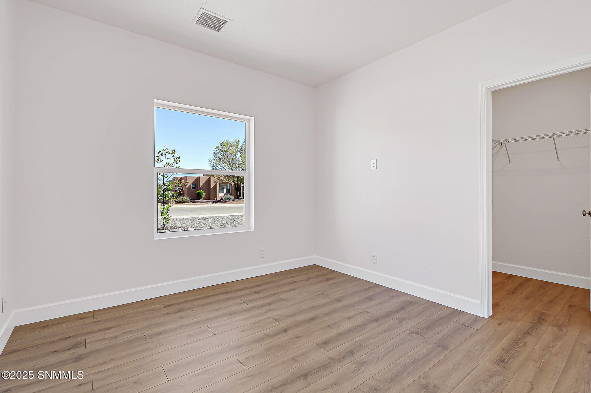 28 - 1404 S Tularosa St