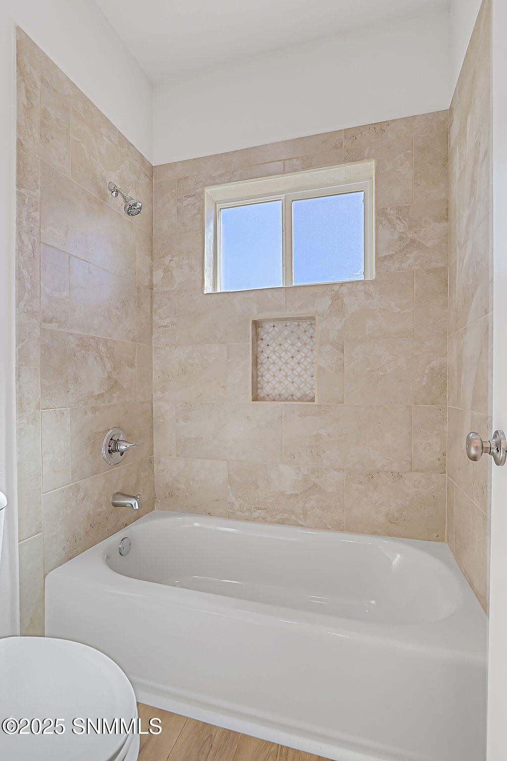 31 - 1404 S Tularosa St