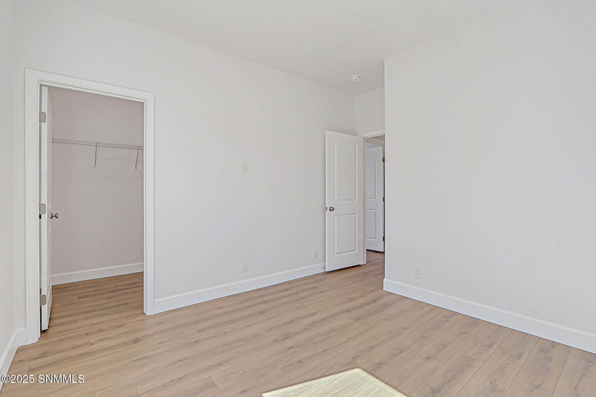 35 - 1404 S Tularosa St