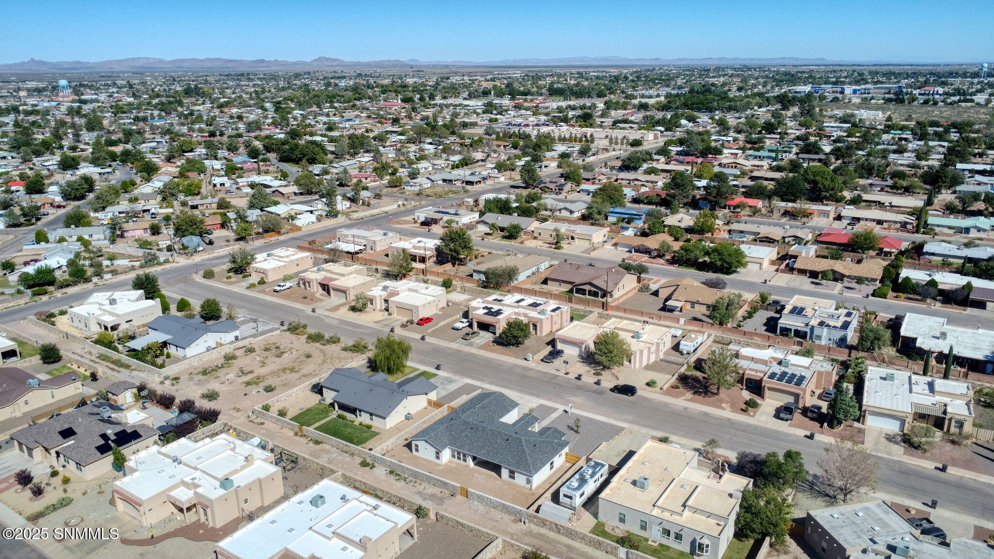 48 - 1404 S Tularosa St