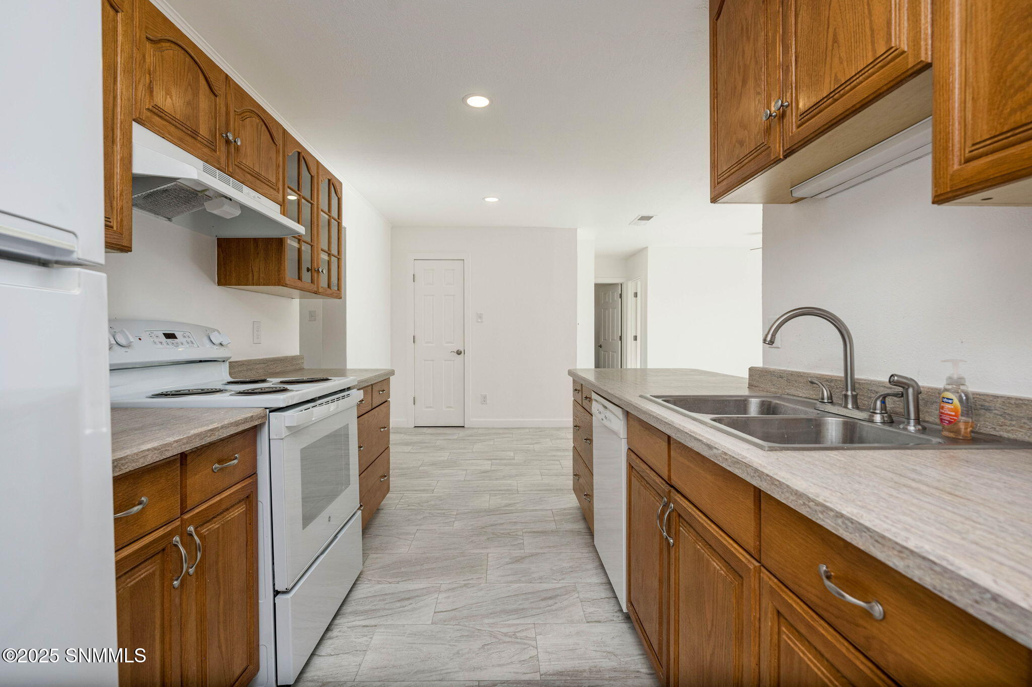 11-web-or-mls-Snappin Homes (Walden1755)