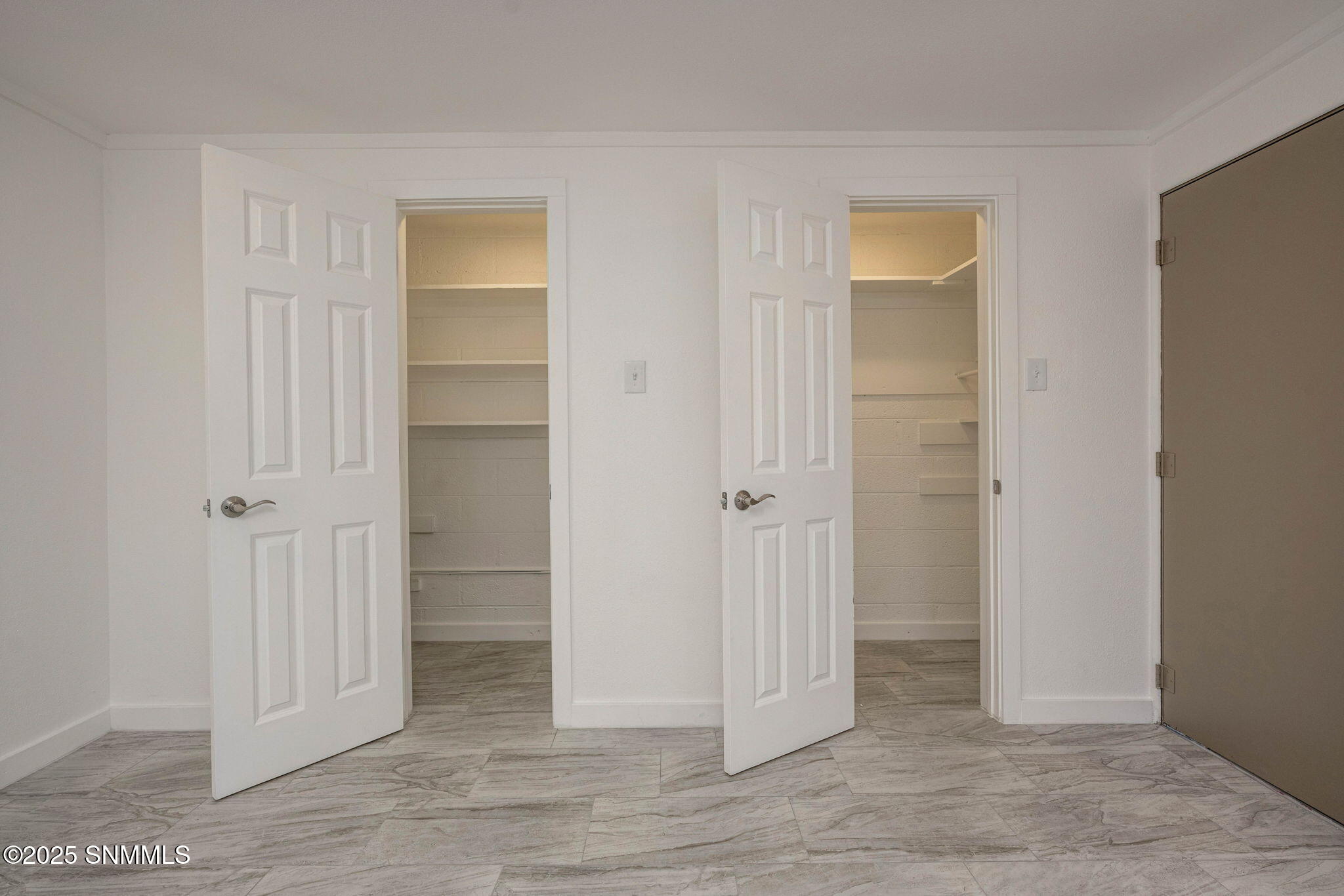 15-web-or-mls-Snappin Homes (Walden1755)